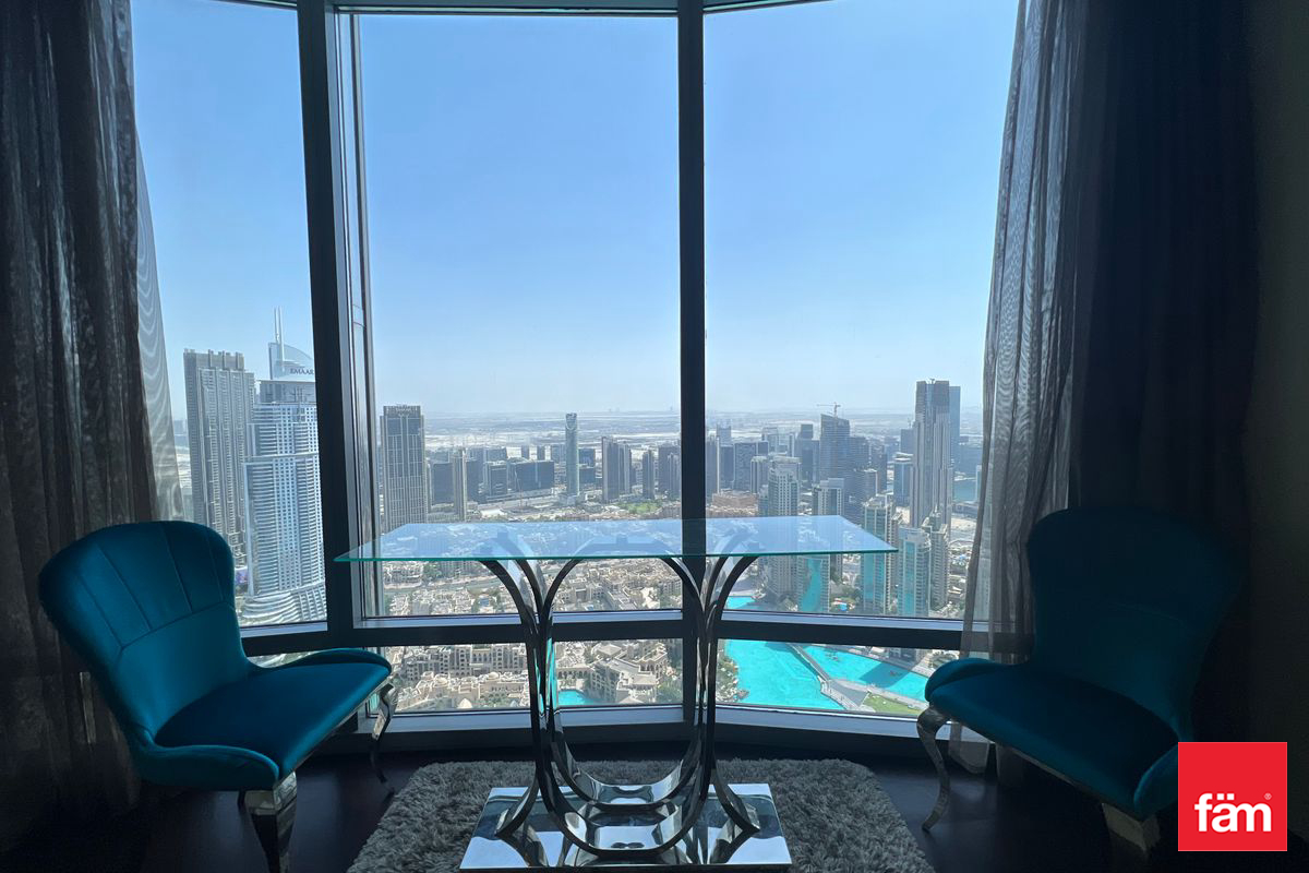 2 Bedrooms | High Floor | Full Fountain View