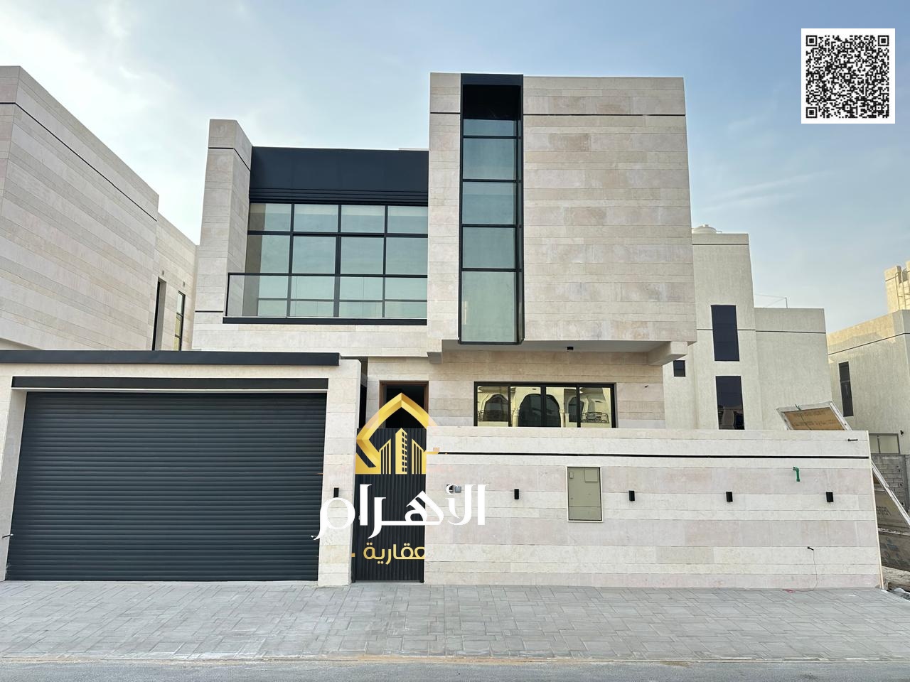 Villa for sale in Al Yasmin, Ajman. Unique design, large area, freehold ownership for all nationalities.