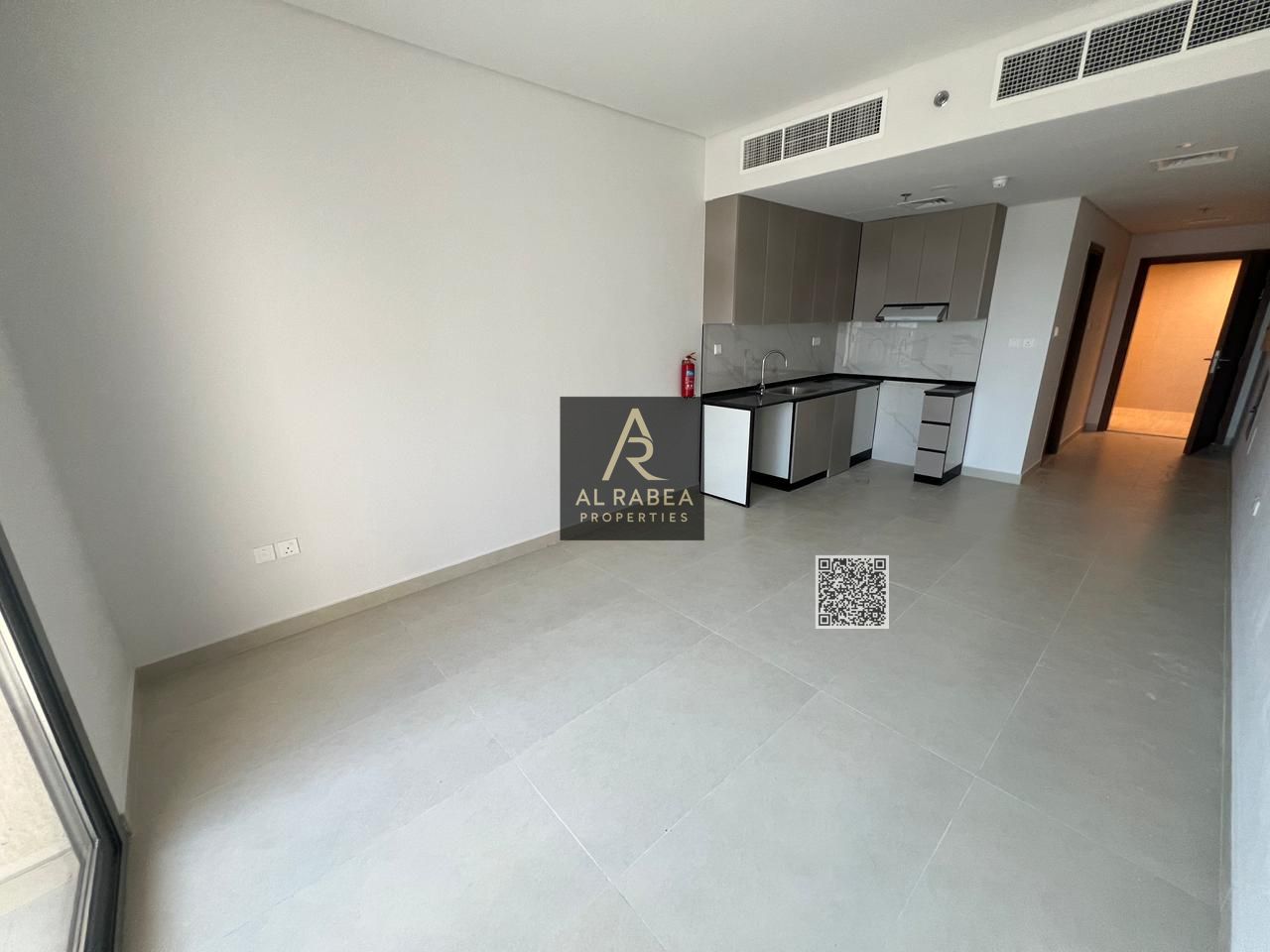 Studio in Garden Residence with swimming pool, gym and free parking