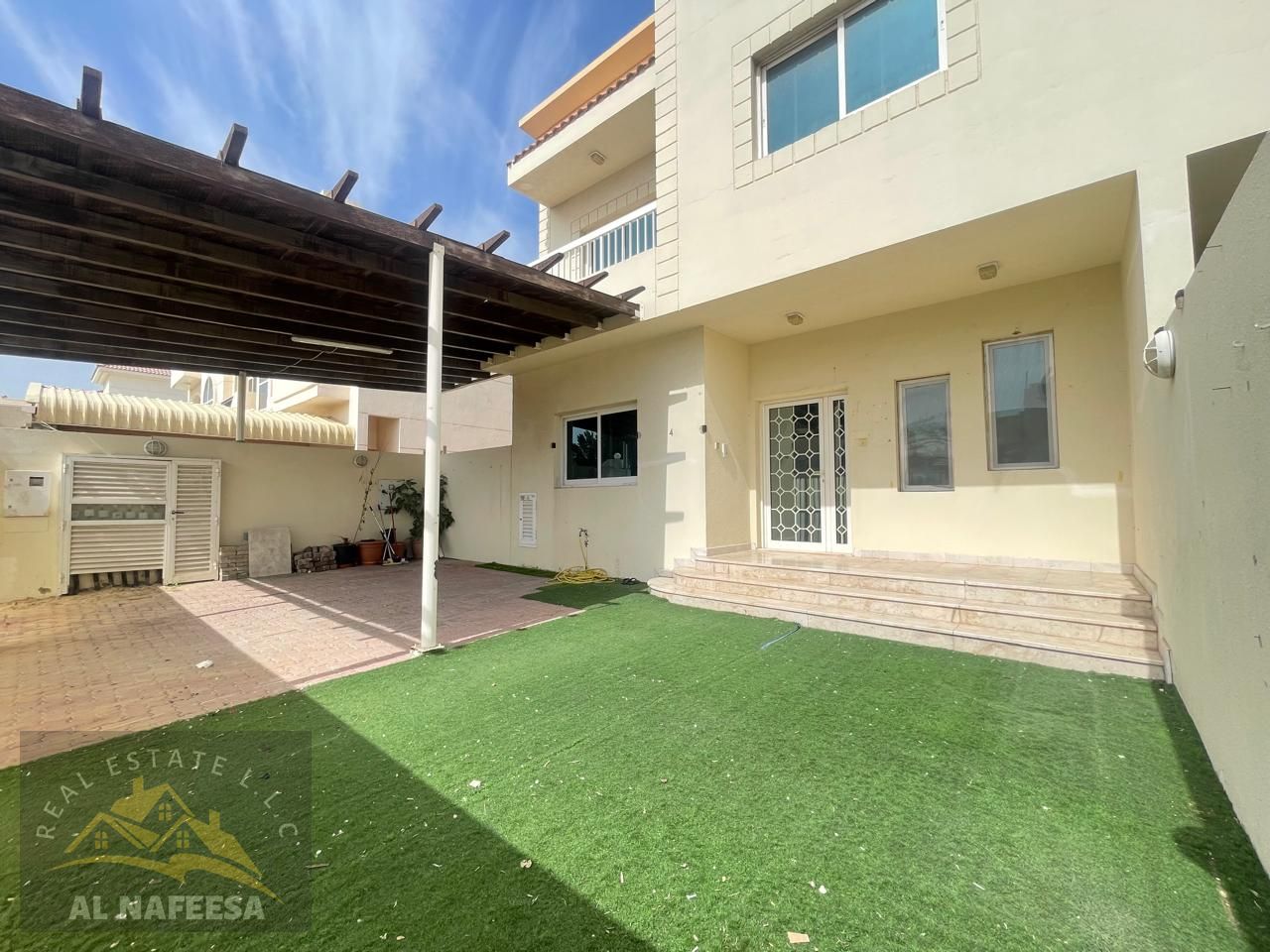 HOT DEAL | Exclusive 3BR Villa in Mirdif | Prime Location | Only AED 125K