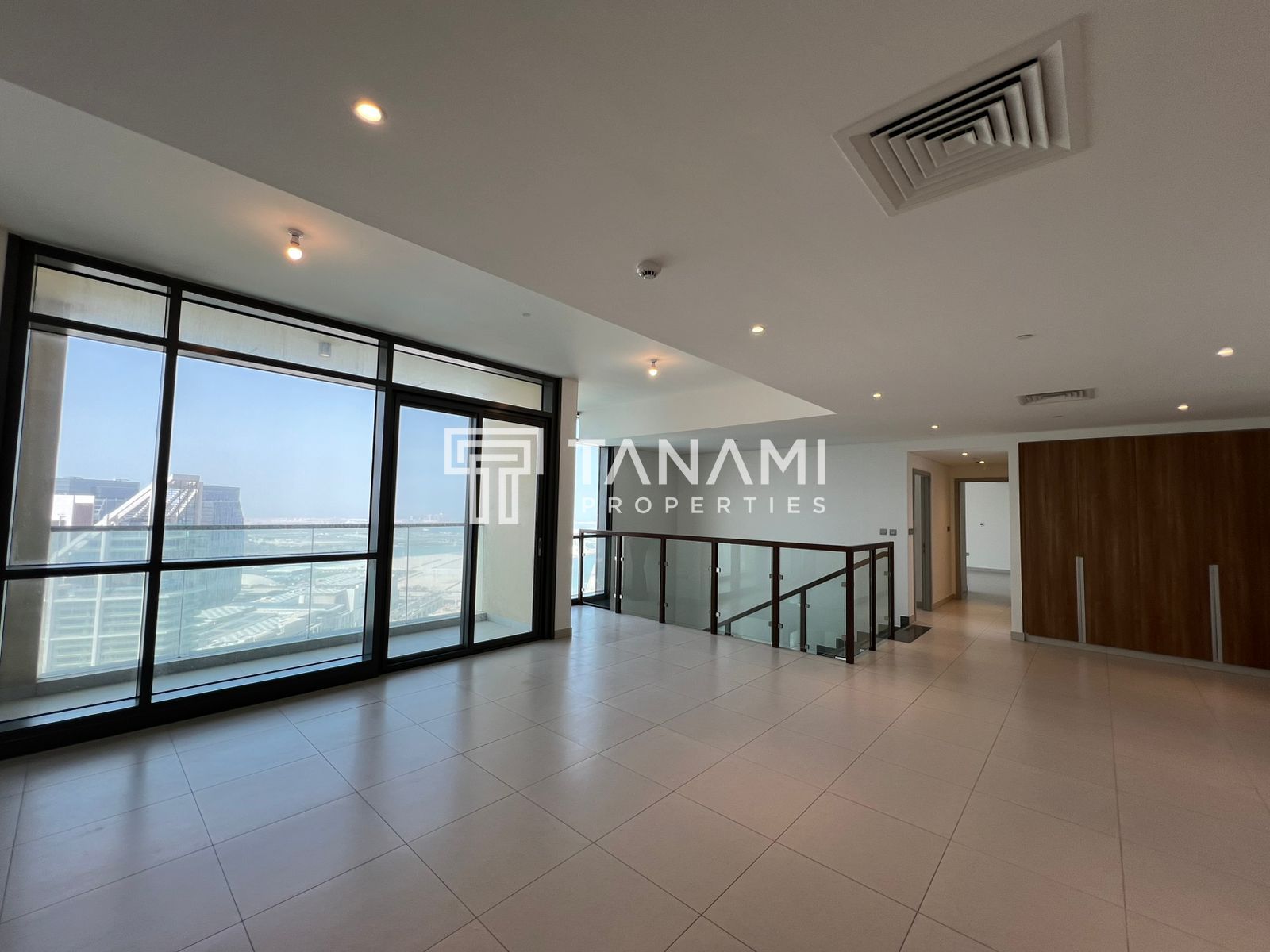 4br+Maid | Duplex | Canal View | Spacious | Hot