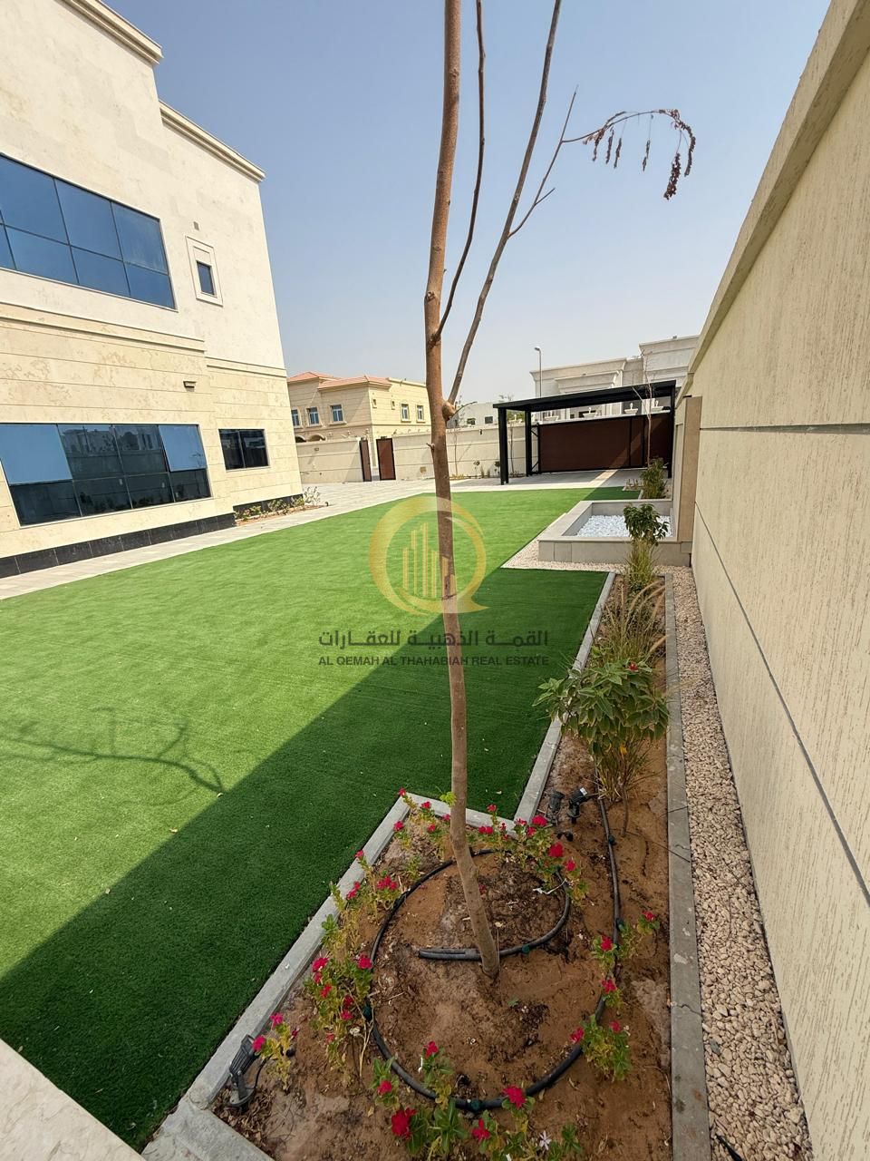Villa for sale in Al-Hawshi with a sophisticated design and modern finishing, in a prime location with easy access, freehold ownership for Arab buyers
