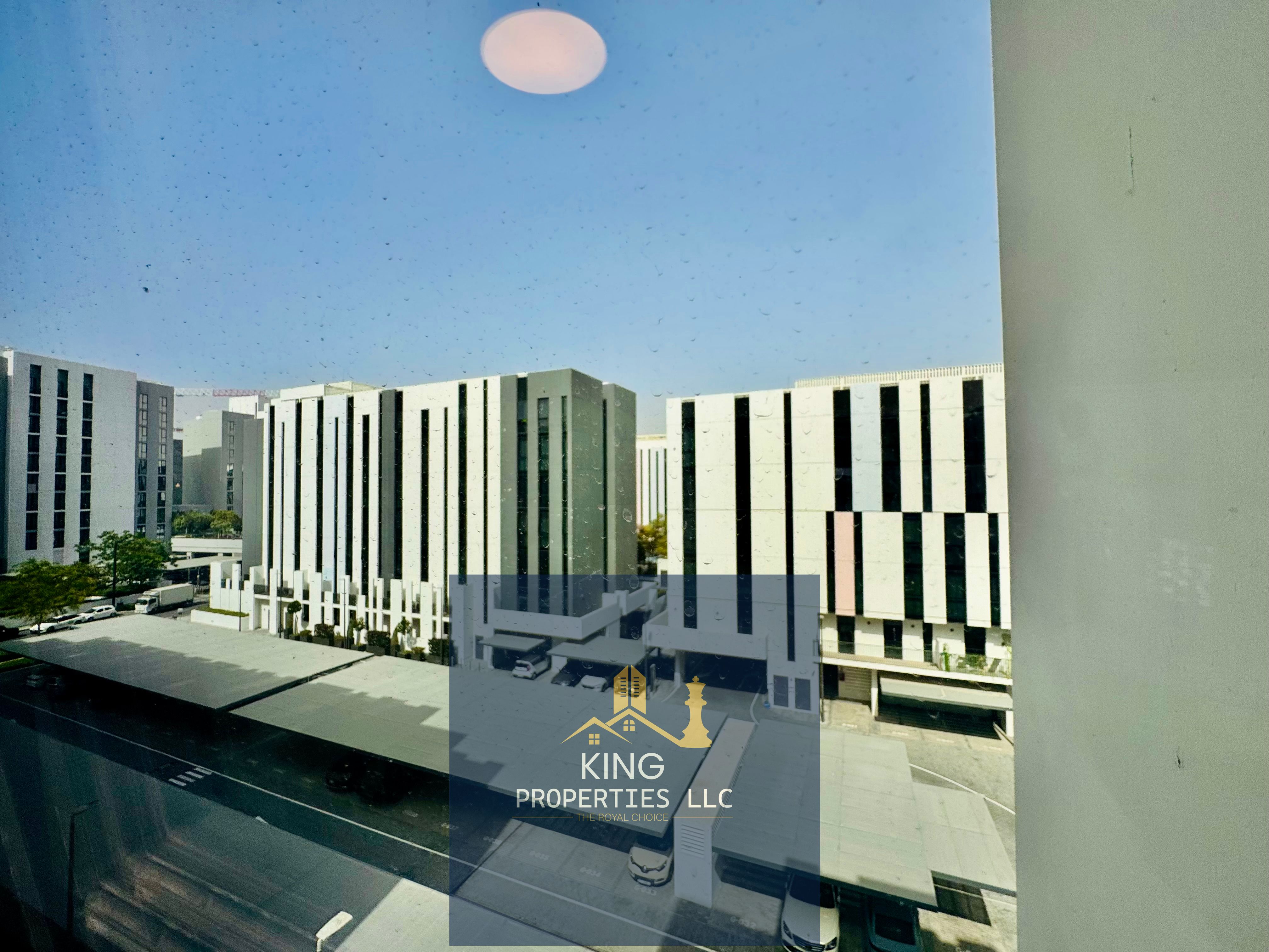 Like Brand New | Specious 1 Bedroom | 2 Bath | Prime Location | Ready To Move | 10 days Free