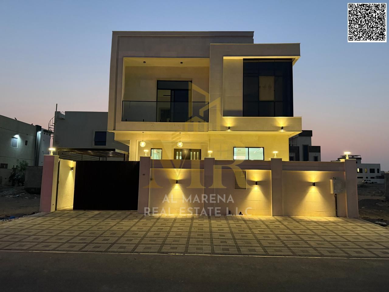 Villa for sale in Al Yasmin – 5 master bedrooms | Majlis and living room | Modern kitchen