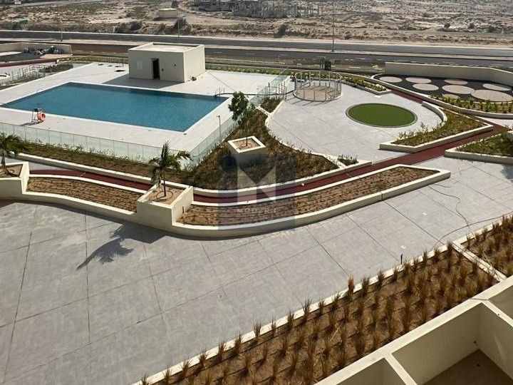 Bright 1BR | Full Pool View | 2 Bath | Rukan C