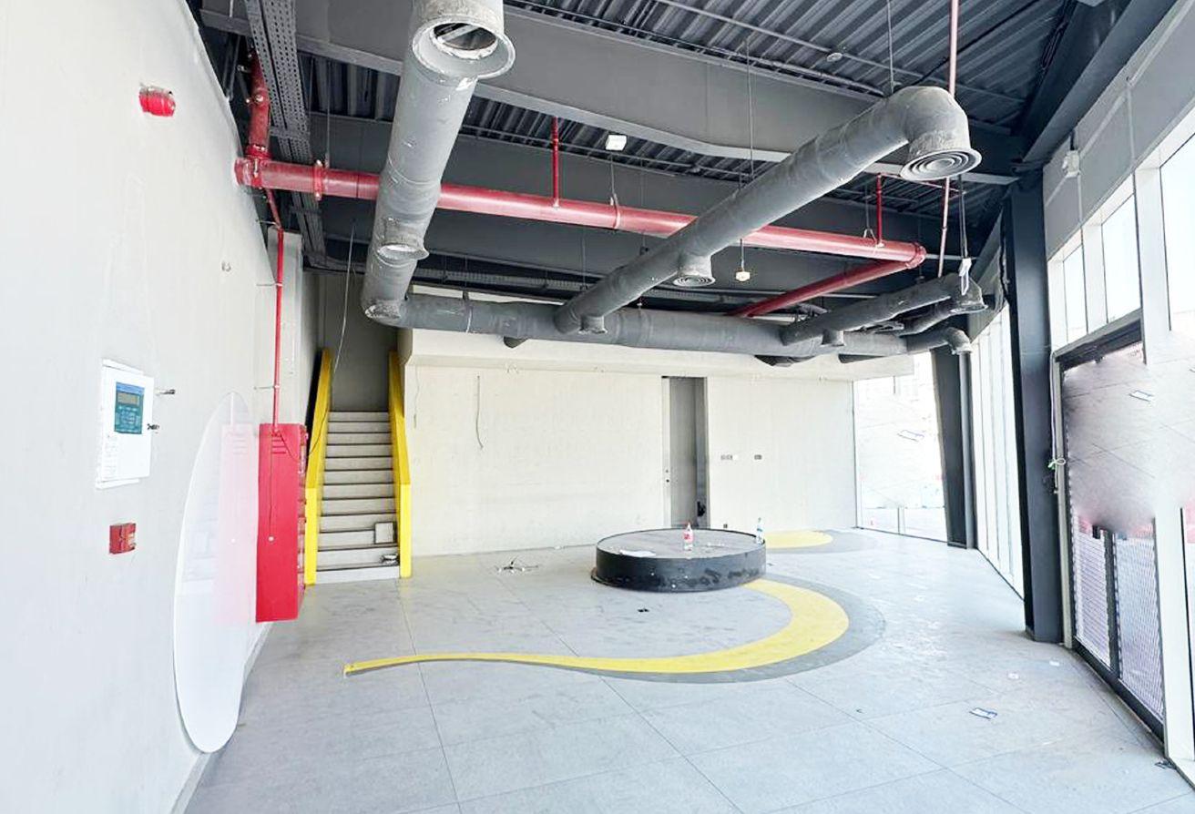 Road Facing | Prime Showroom | G+ Mezzanine