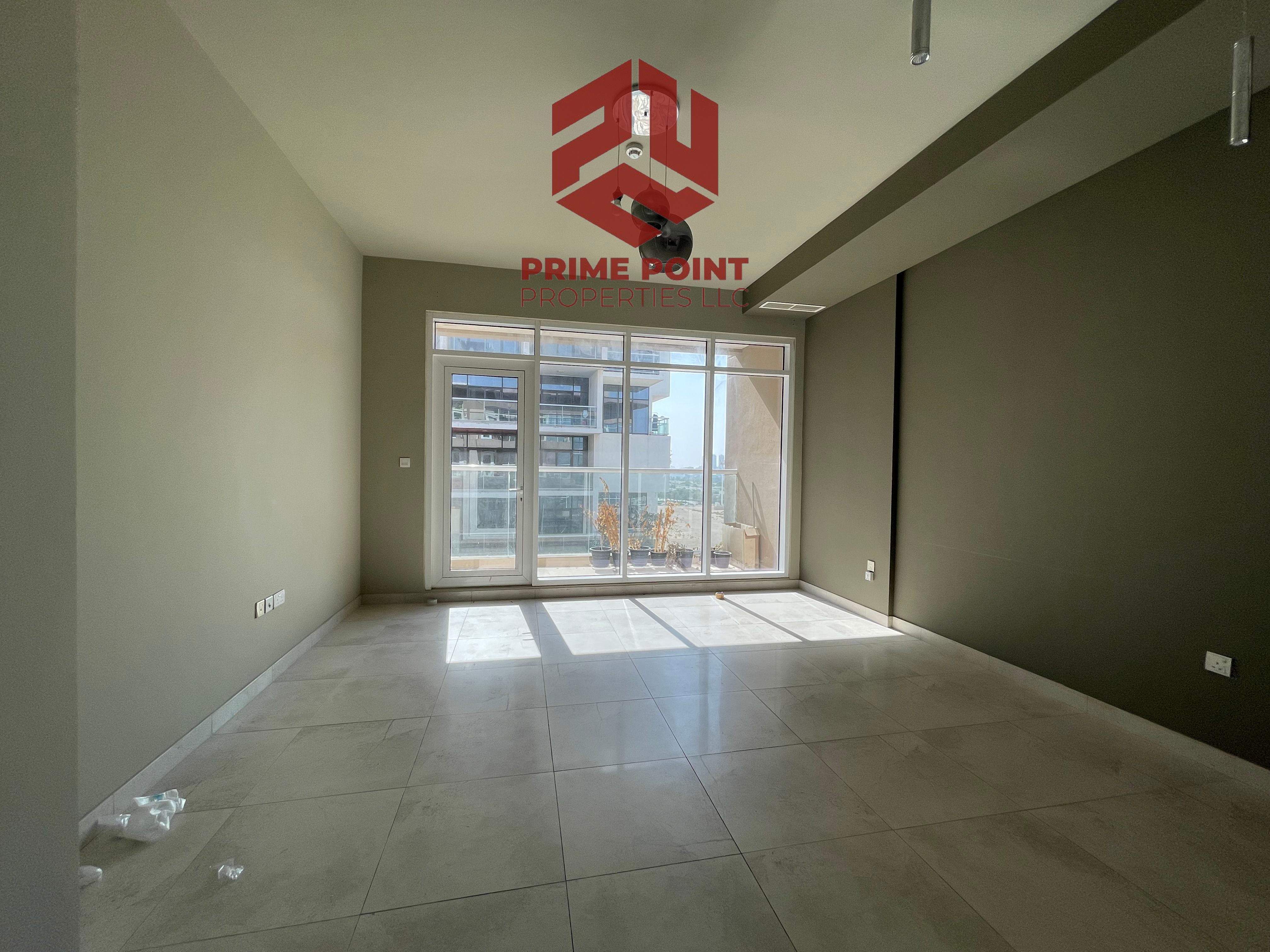 Well Maintained 2 Bedroom Apartment | Vastu-Compliant|