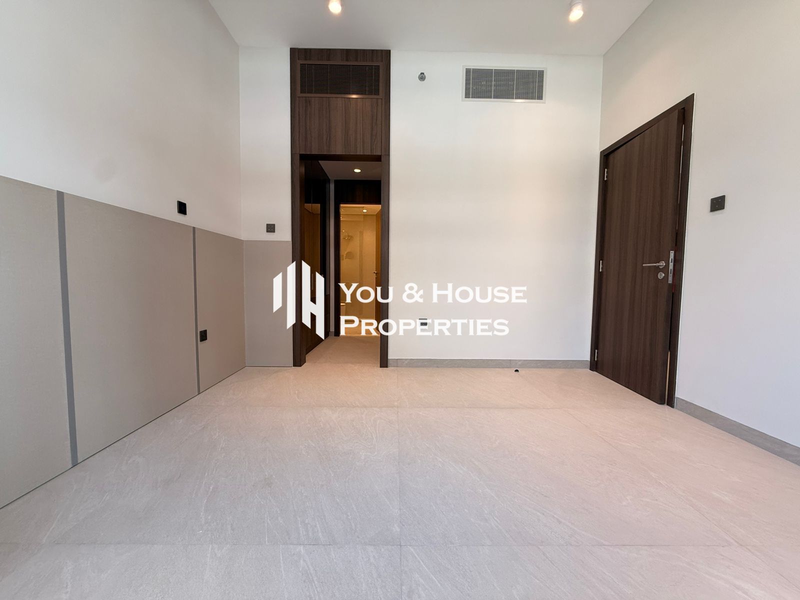 Smart & Comfortable 1-Bedroom I Contemporary Design I Resort-Style Amenities