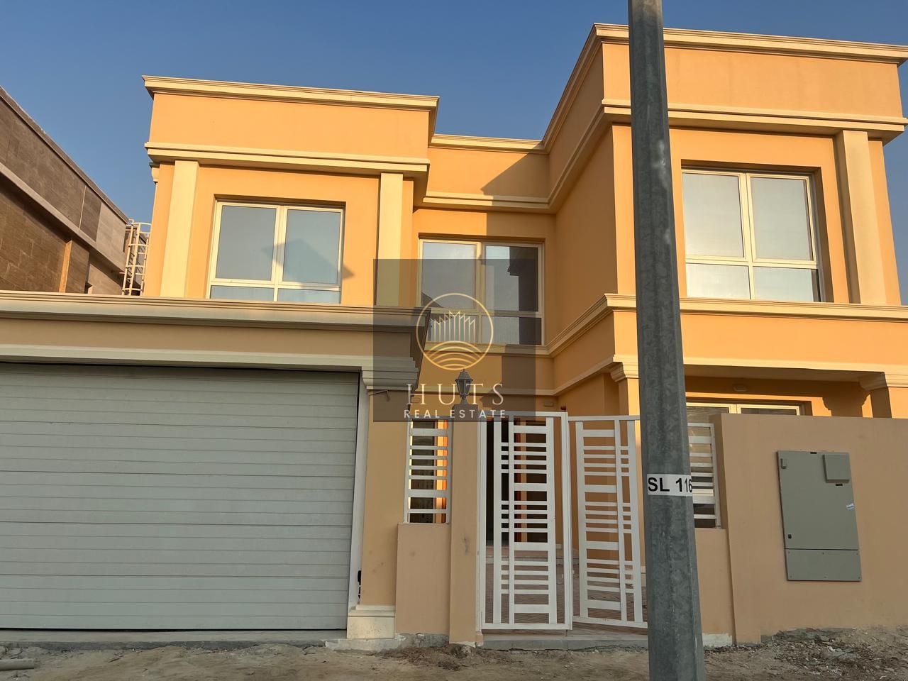 5BED VILLA + MAID ROOM | LIKE NEW | PRIVATE POOL
