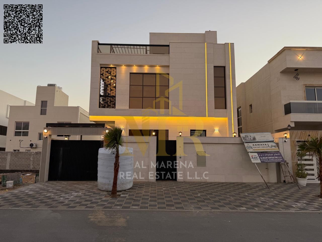 A villa with all registration fees and air conditioning included, on the main street, ready to move in, in the most prestigious area of Ajman. Freeh