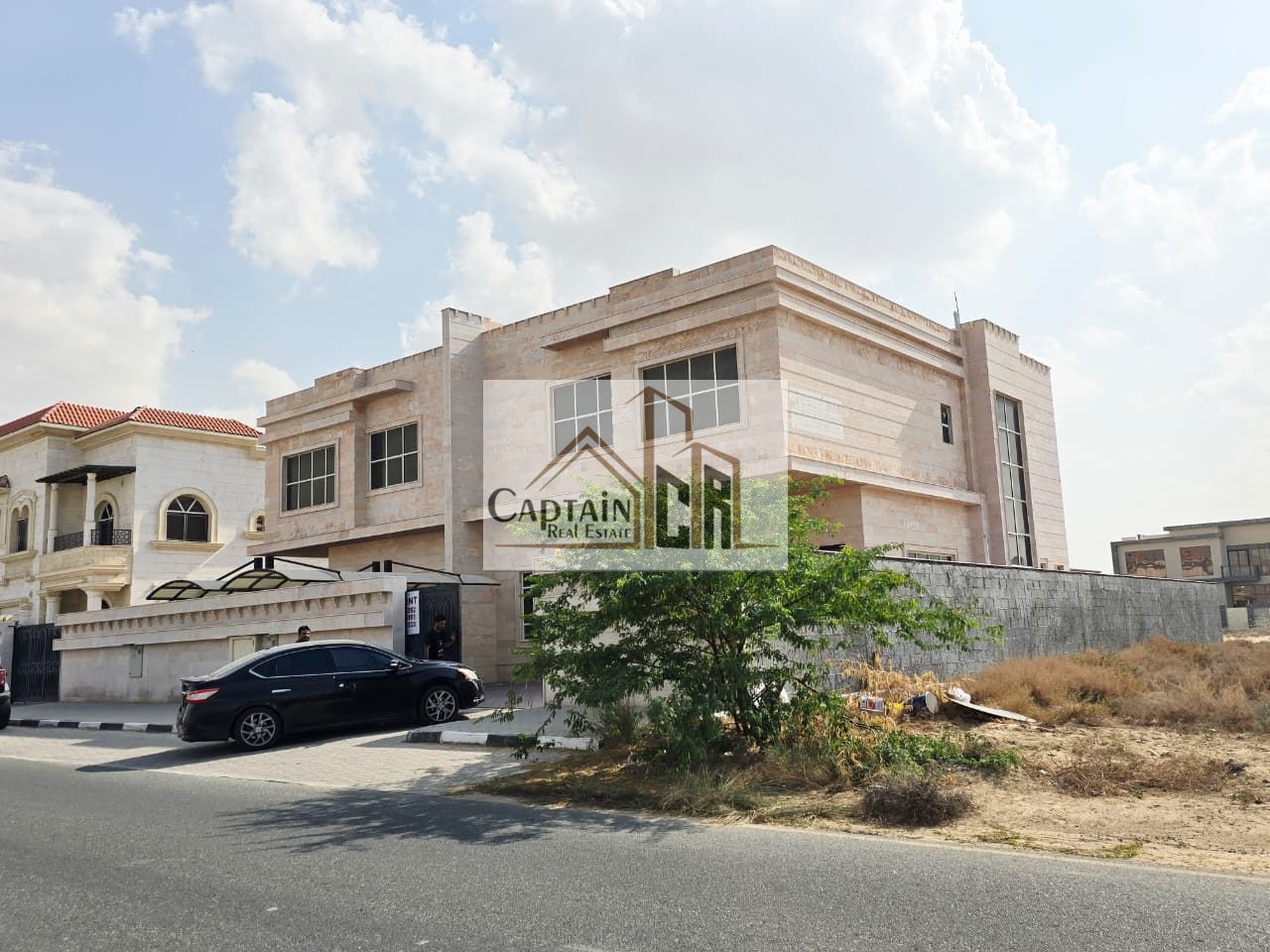 Spacious 4BHK Luxury Family Villa with Majlis & Maid Room for Rent in Hoshi | 4,200 Sqft | AED 145K | 4 Cheques