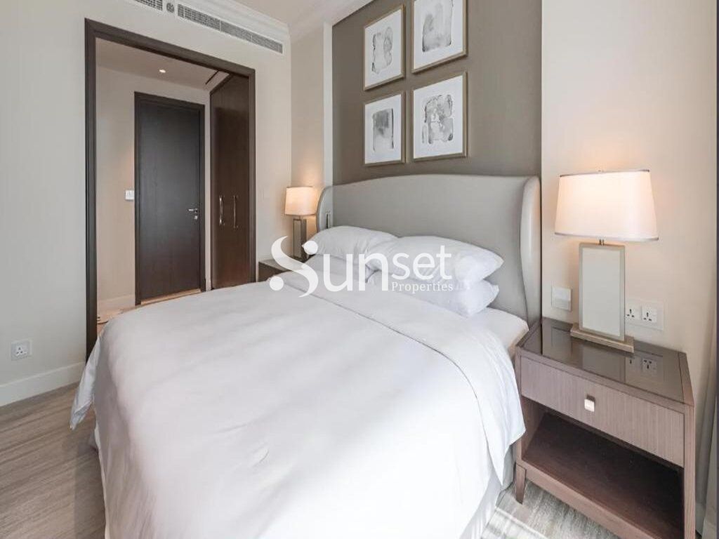 Mid Floor | Vacant | Bills not included