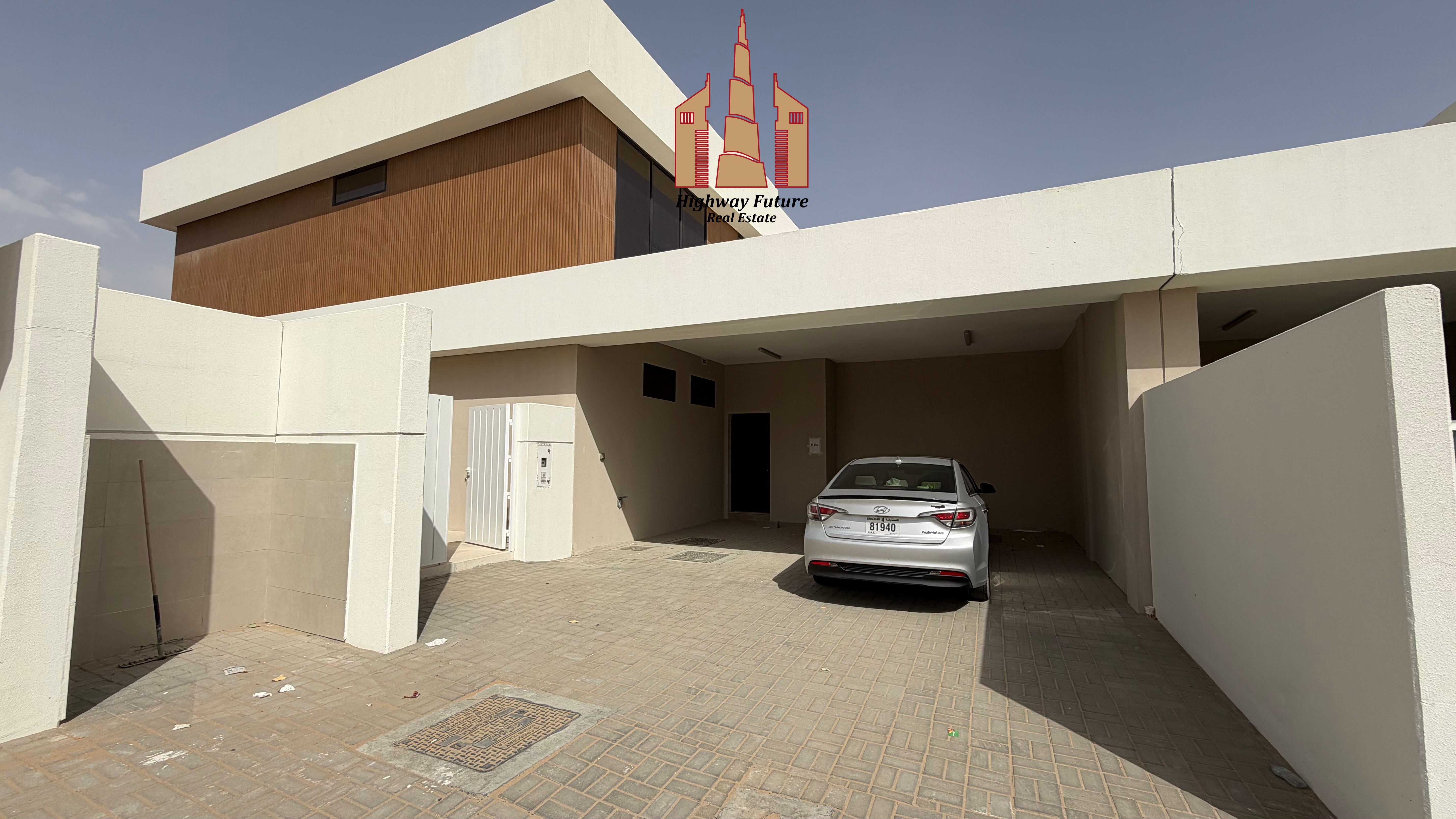 Luxury 3BR Villa with Driver& Maidroom Wardrobes in Garden City