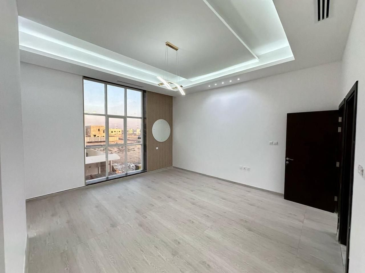 Brand New 1BHK|Sep Kitchen|Parking|1=Washroom|Nice Layout|Well Finishing