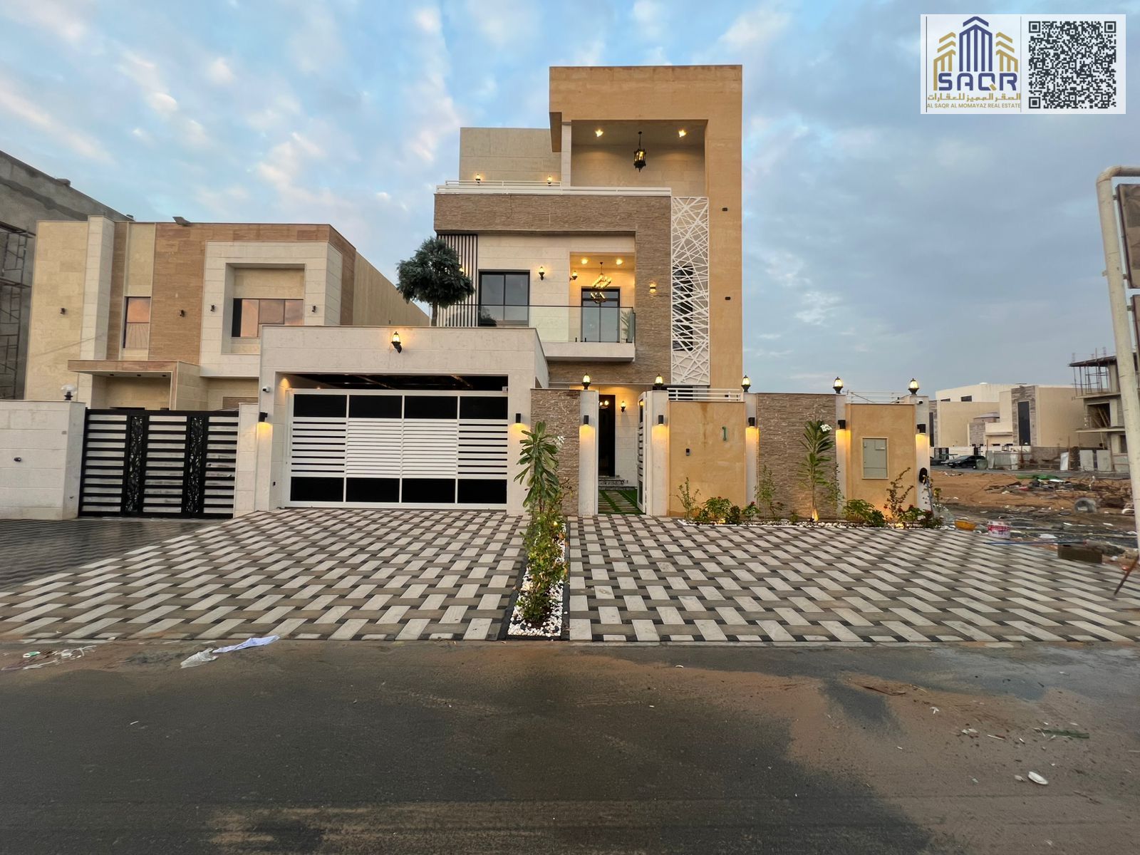 For sale: Al-Haliou 2 super deluxe villa with swimming pool and elevator, registration fees inclusive of electricity and central air conditioning
