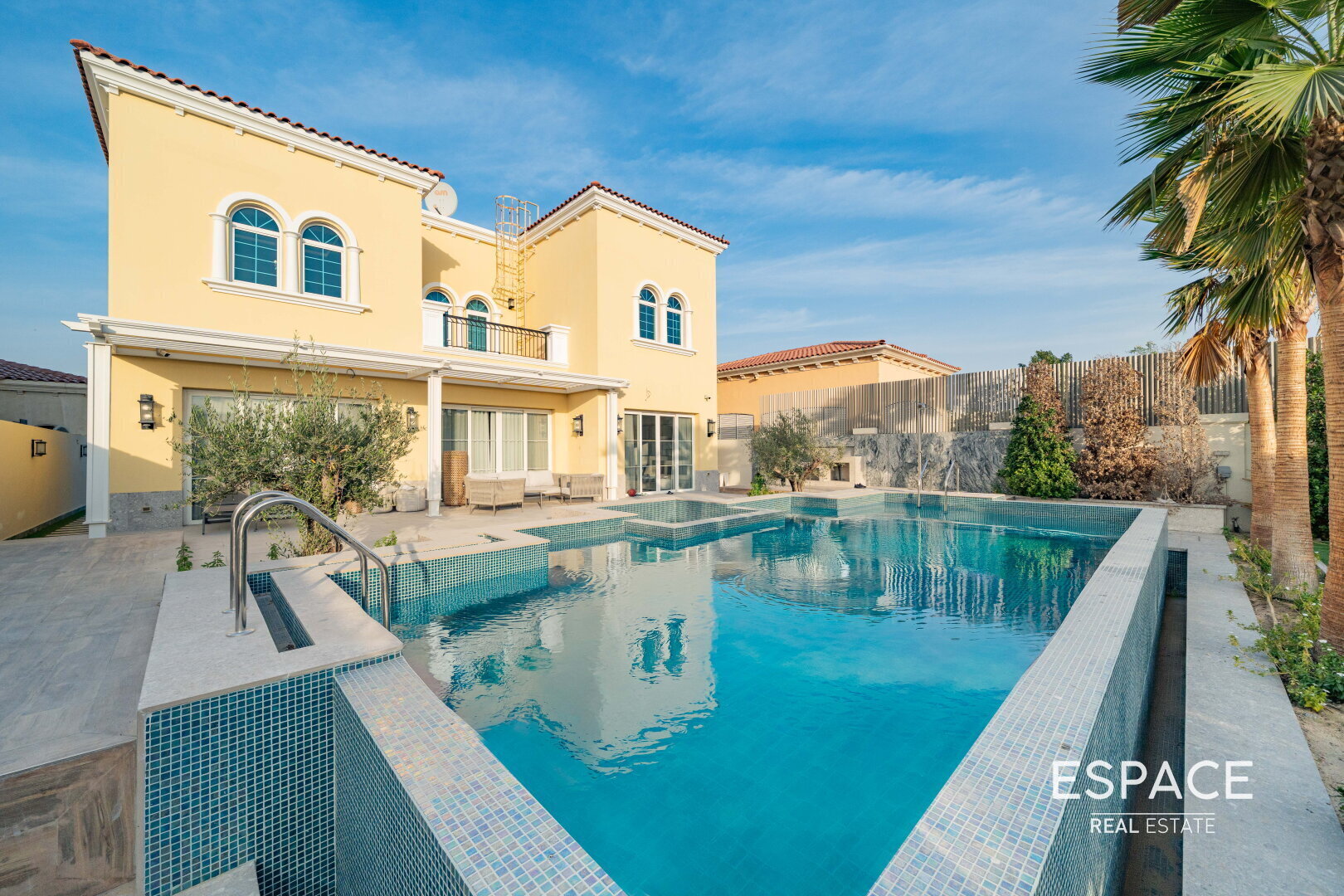 Large Plot | Private Pool | Upgraded