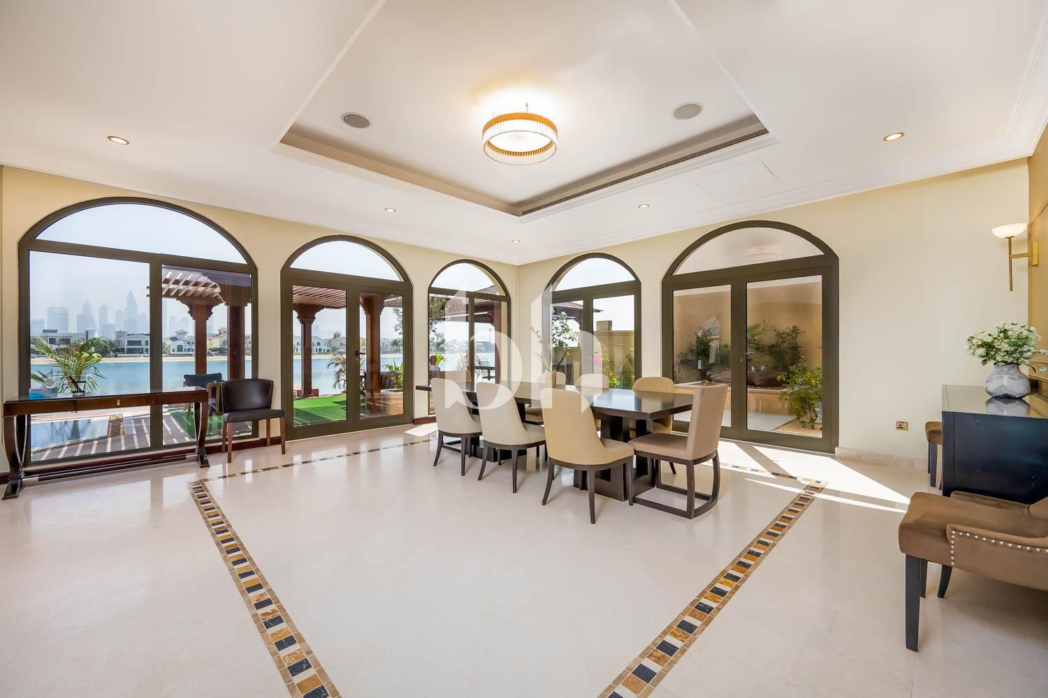 High-Number Garden Home | | Private Beach | Palm