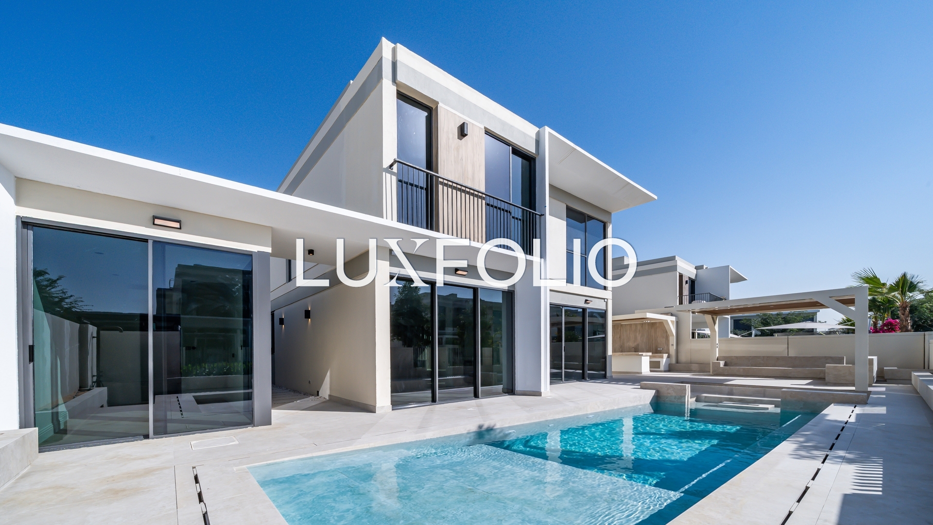 Exclusive | Fully Upgraded | Vacant | Private Pool