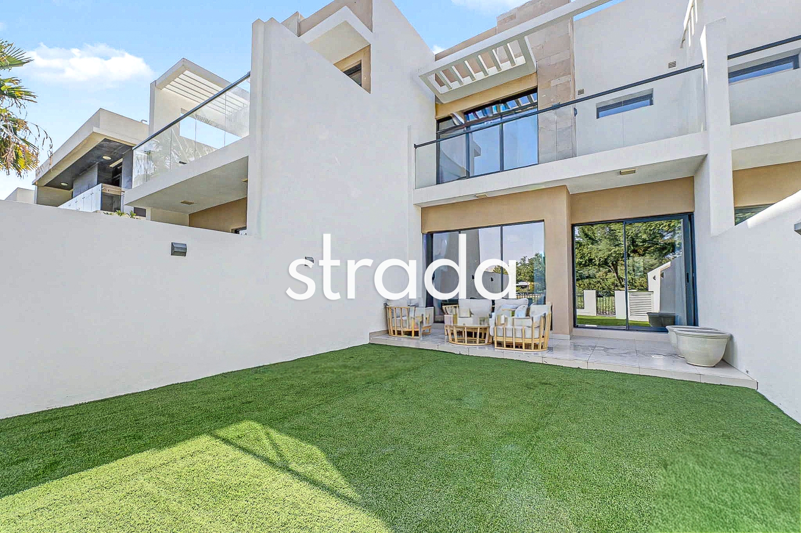 Exclusive | Vacant | Upgraded | Fully Furnished