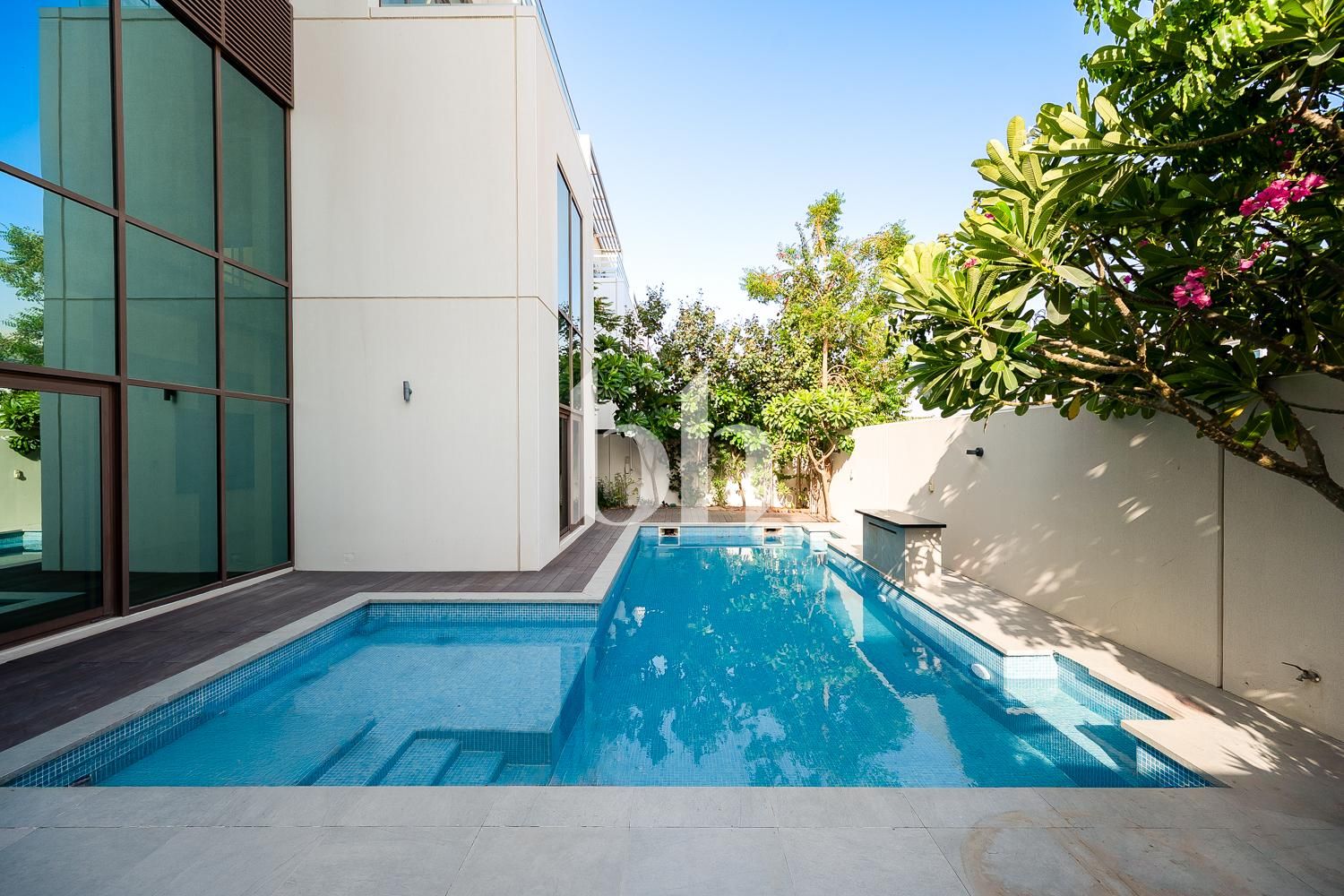 Private Pool | Single Row | Vacant Soon