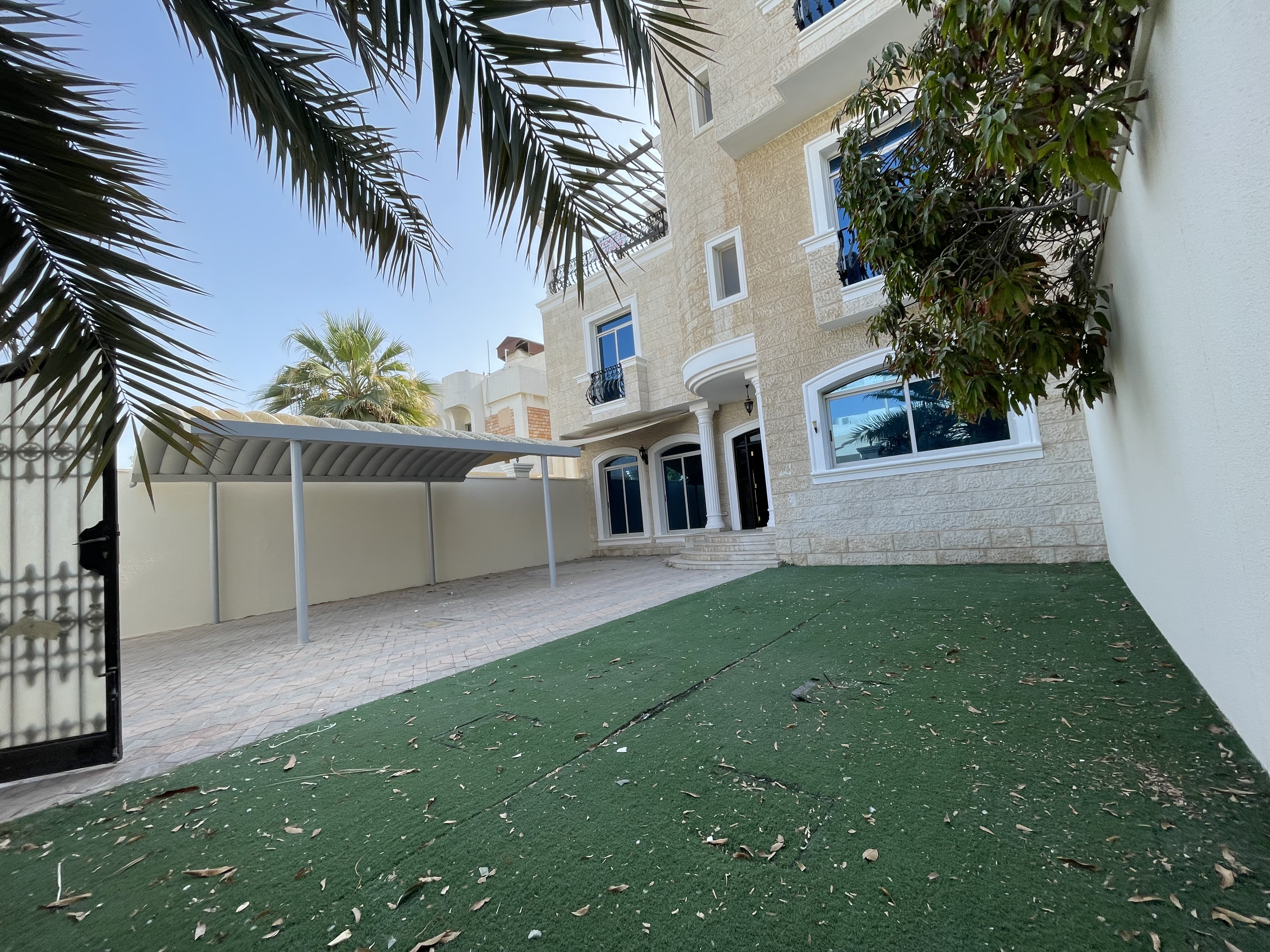 Amazing Villa 6bedrooms,hosh,private entrance,driver room
