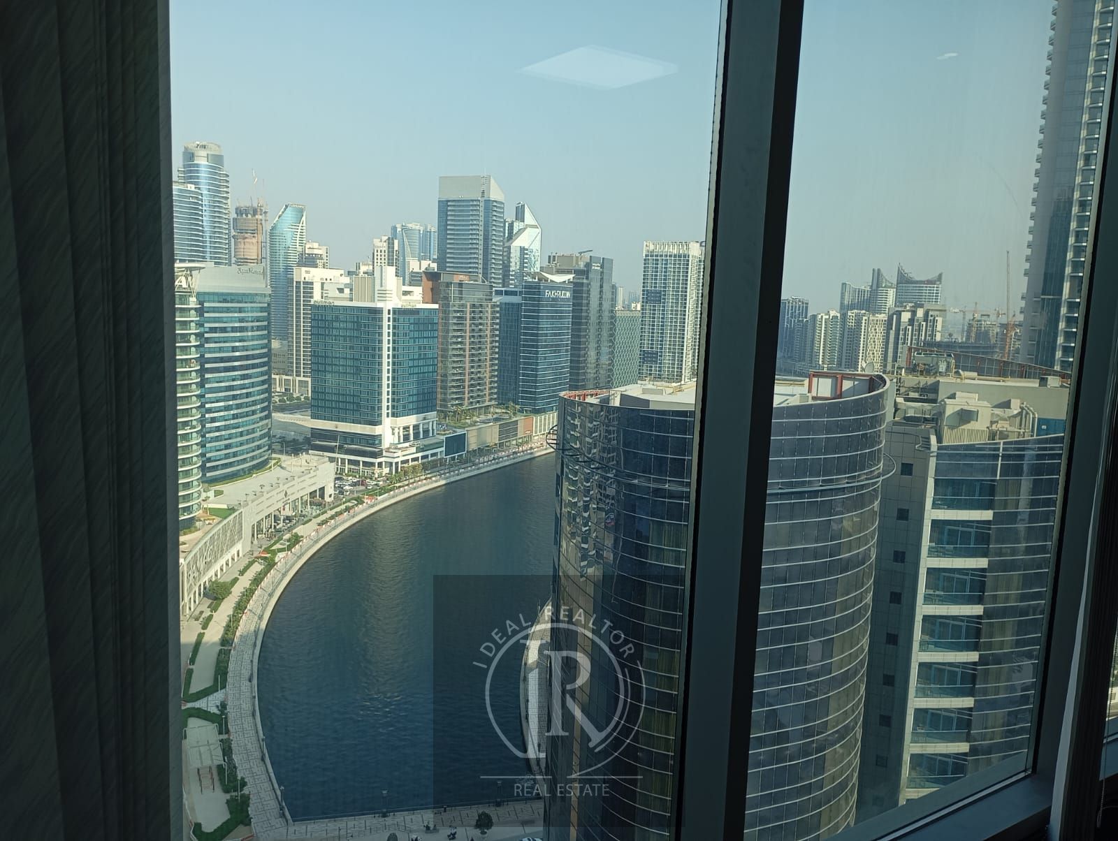Ready to Move in | Vacant Office Space | Burj Khalifa l Size 600 Sq. Ft
