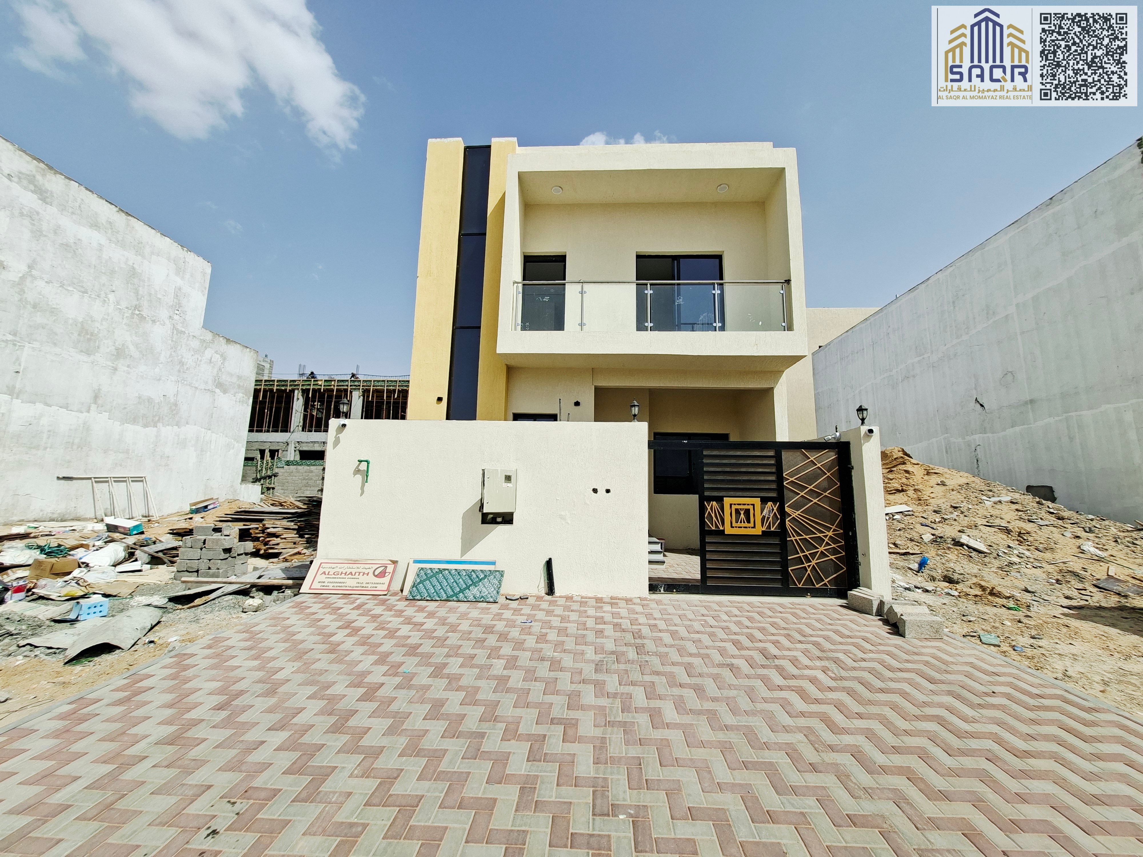 Own your home at an excellent price, including registration and ownership fees. 5 master bedrooms, 2 floors and a roof. Freehold ownership for all nationalities.