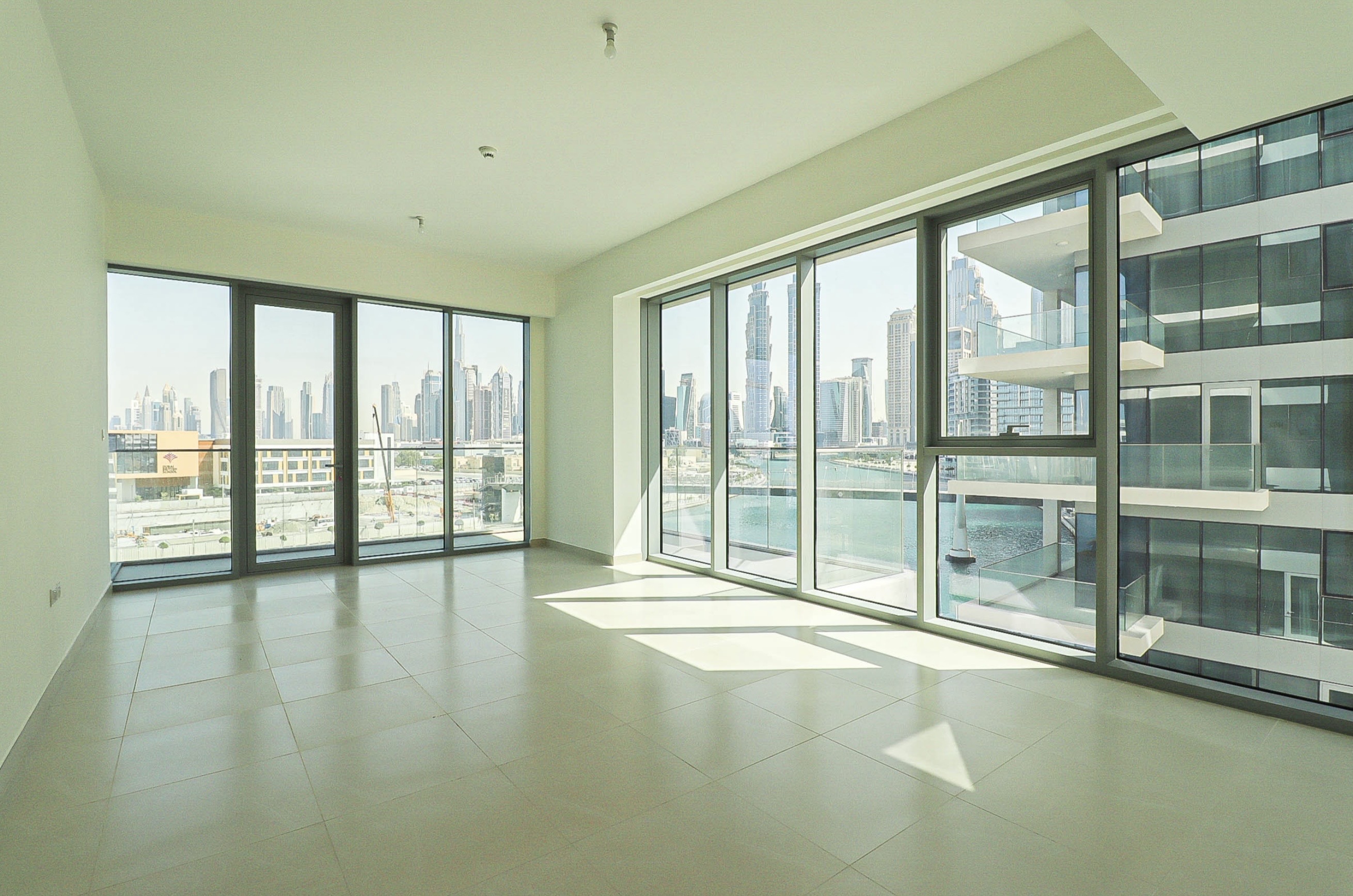 Brand New Corner 2-Bedroom | Canal & Burj Khalifa Views | First Tenant
