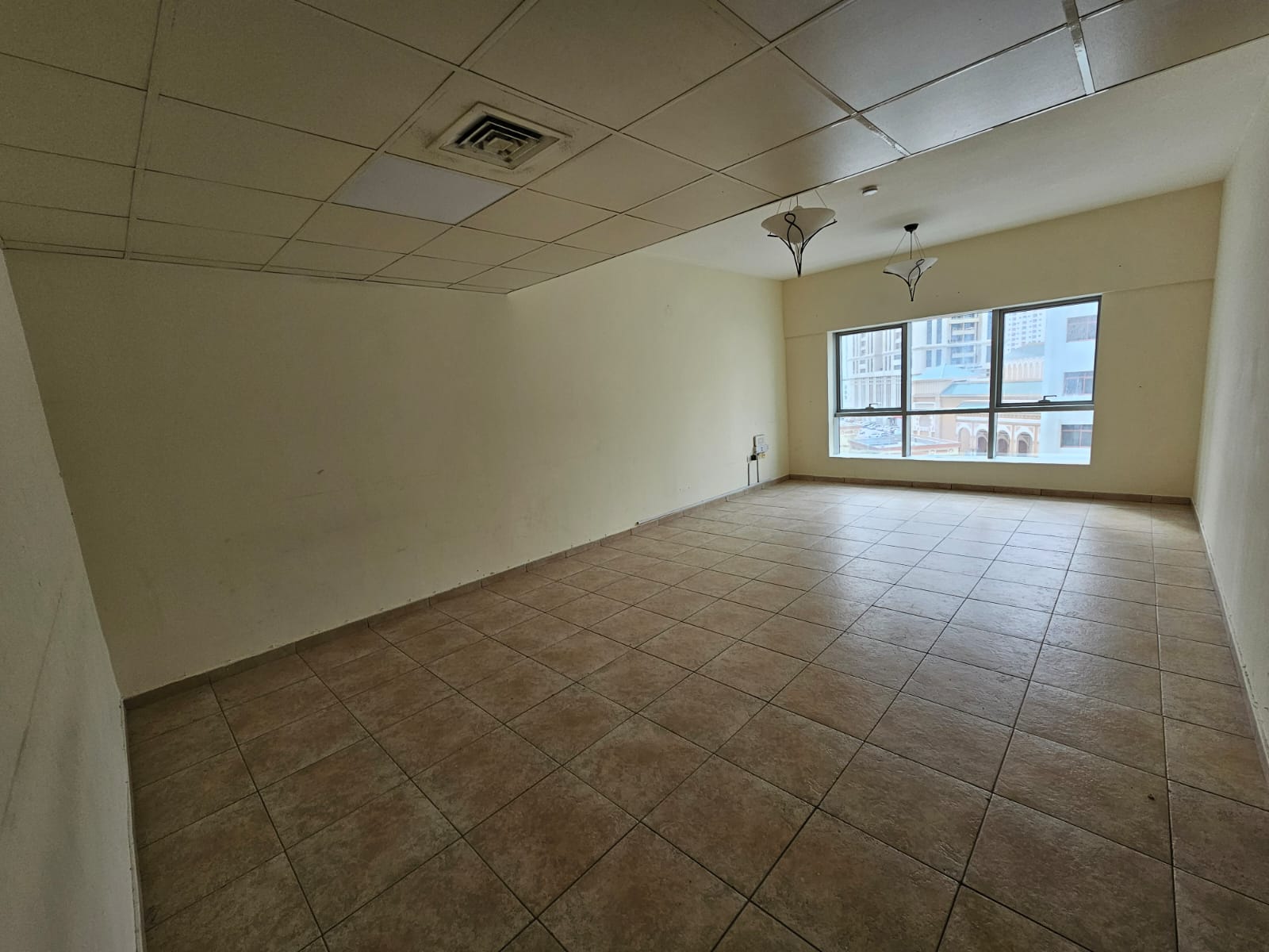 Free AC - Free Parking - Gym & Pool - 2BR - Sea View - 6 Cheques - Family Tower - Al Majaz 2