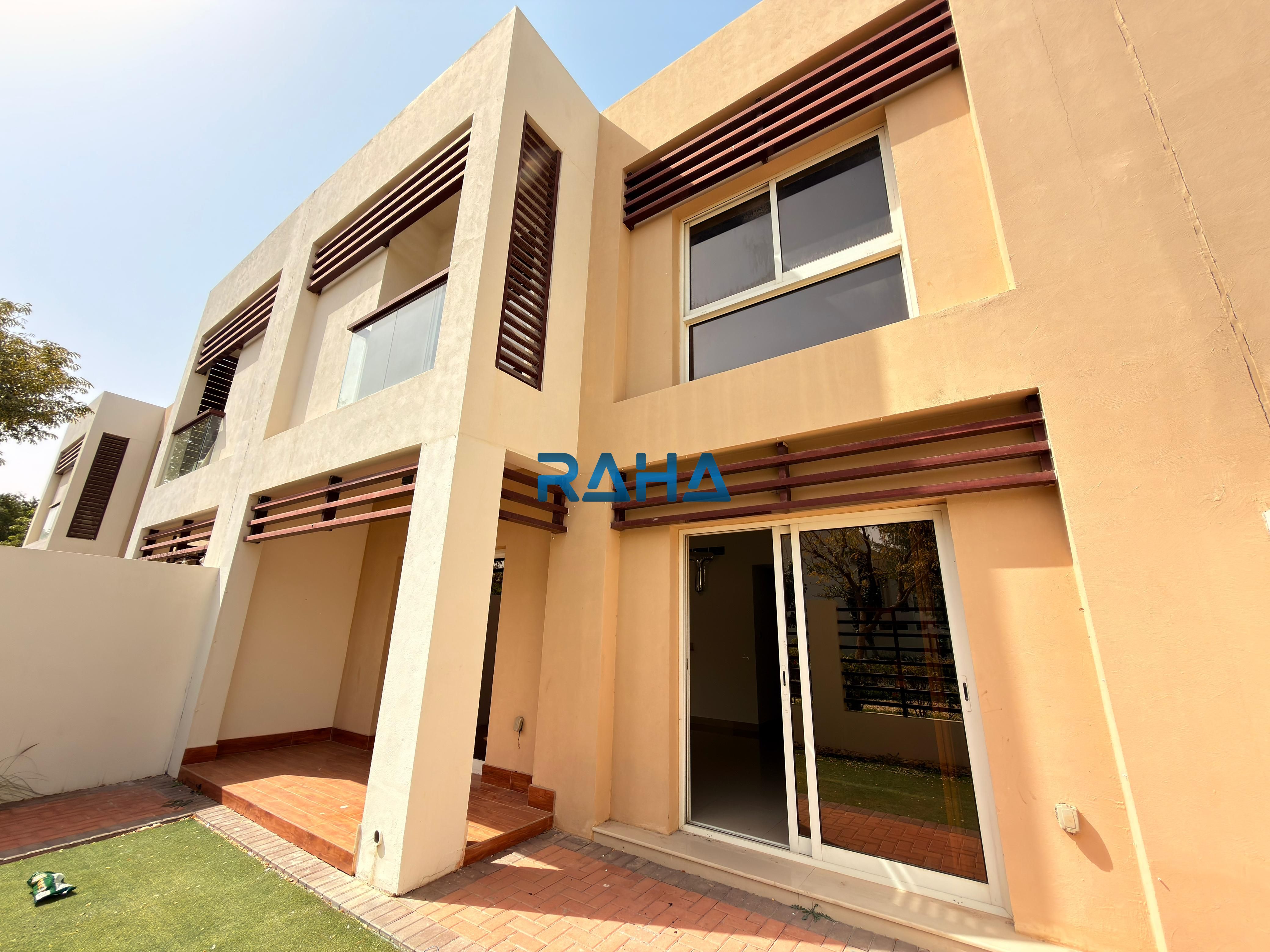 Spacious 3 Bedrooms Villa For Rent