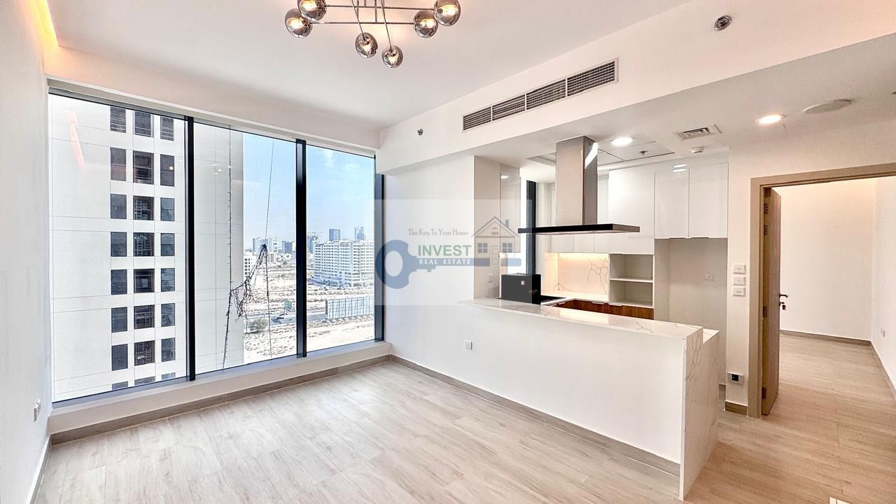 Brand New | High Quality Finishing | Open View