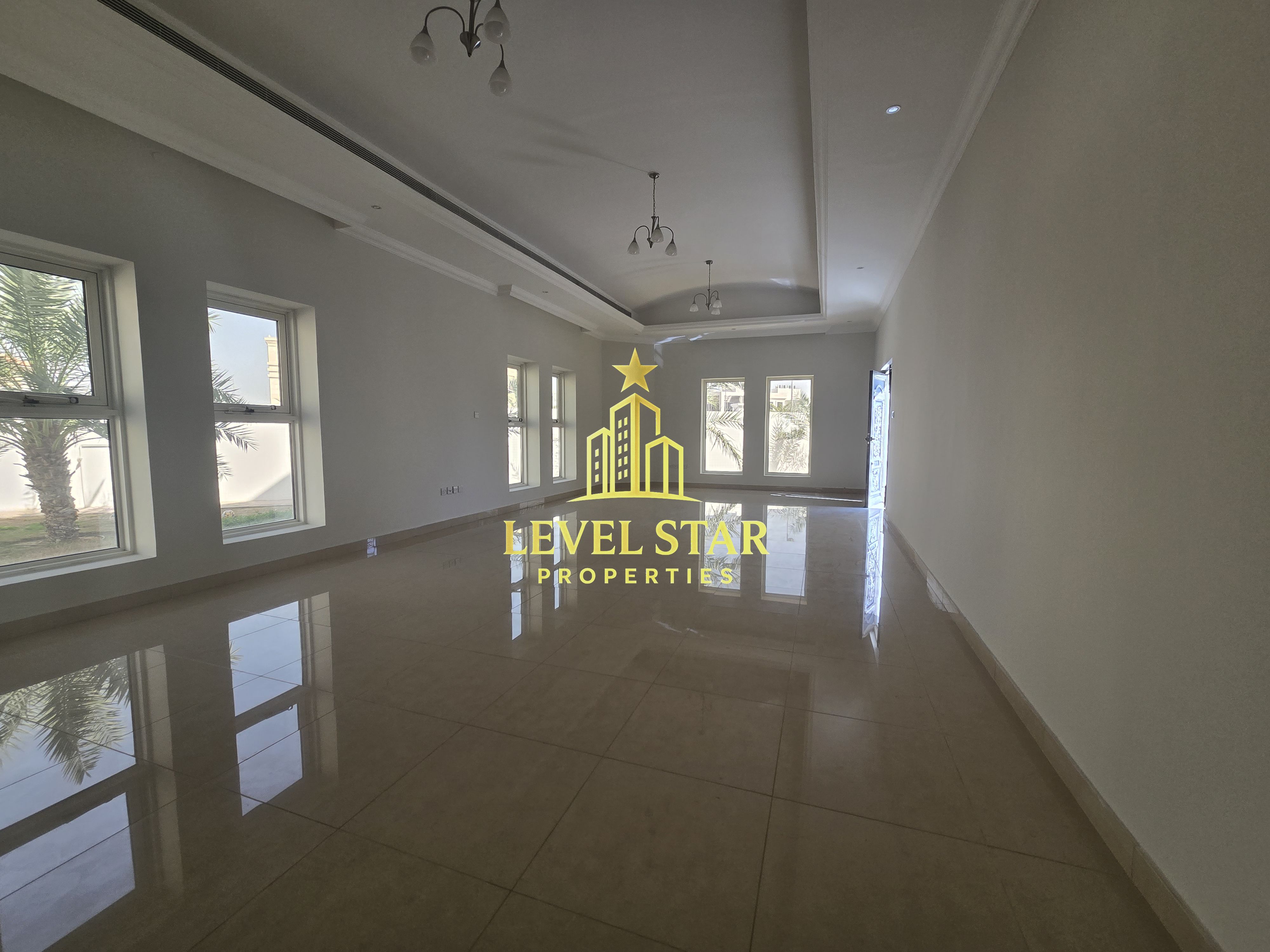 LUXURIOUS || 6 BEDROOMS || SERVICE BLOCK