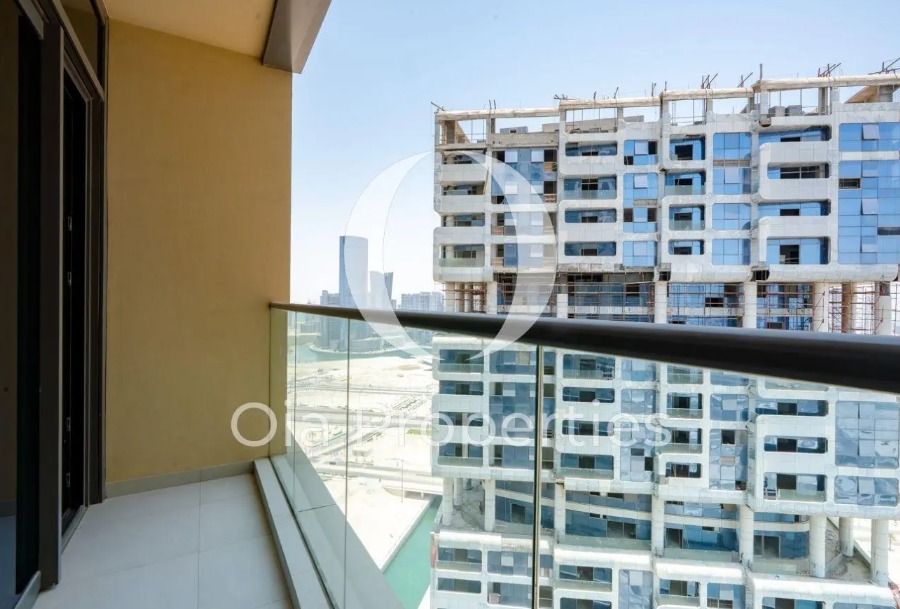 Canal View | Luxury 2BR+Balcony | High Floor