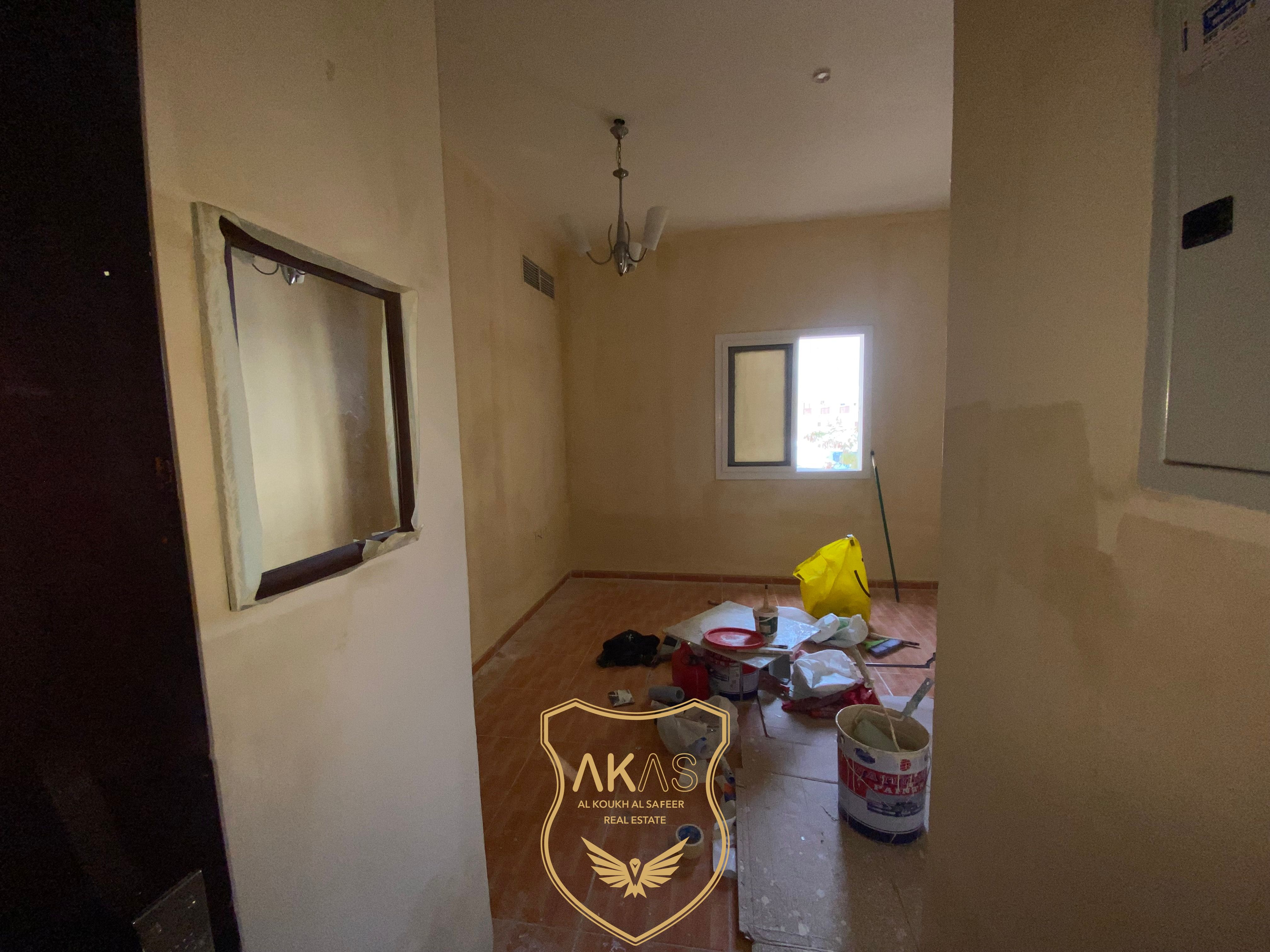 Spacious & Well-Kept 1BHK Apartment