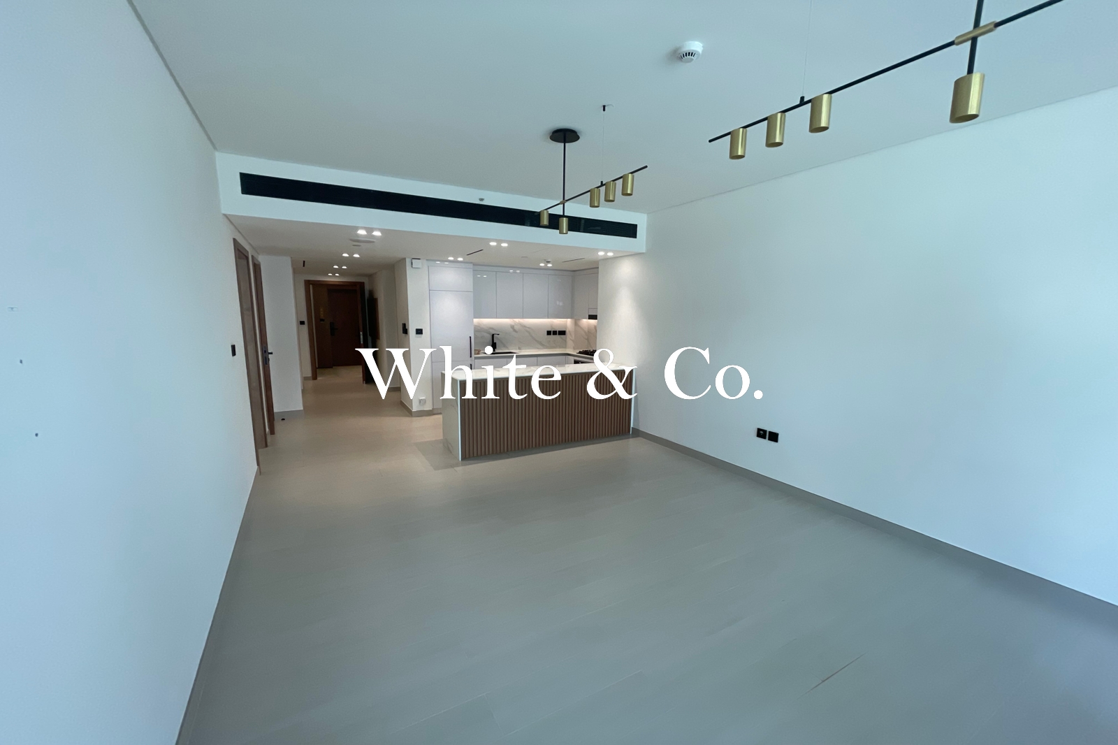 LUXURY | MASSIVE LAYOUT| SEMI FURNISHED