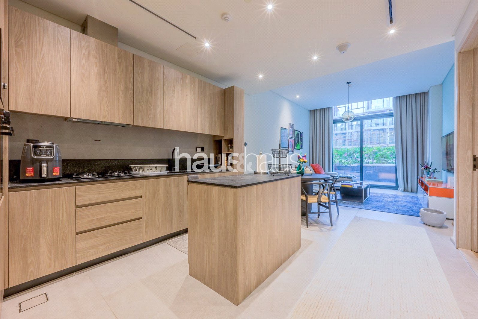 Fully Furnished | Luxurious Layout | Chiller Free