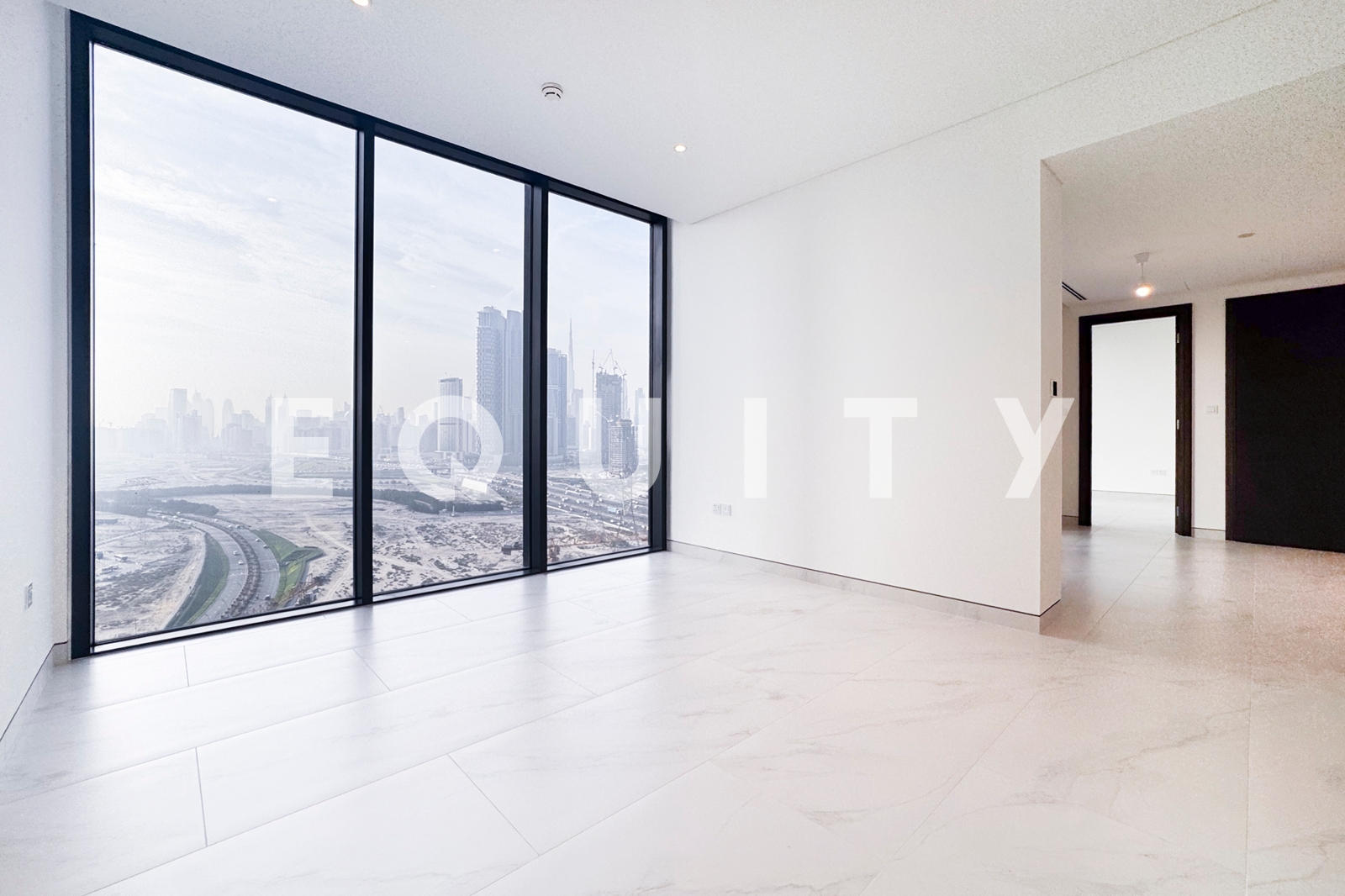 Rented Unit | Amazing Skyline View | Bright