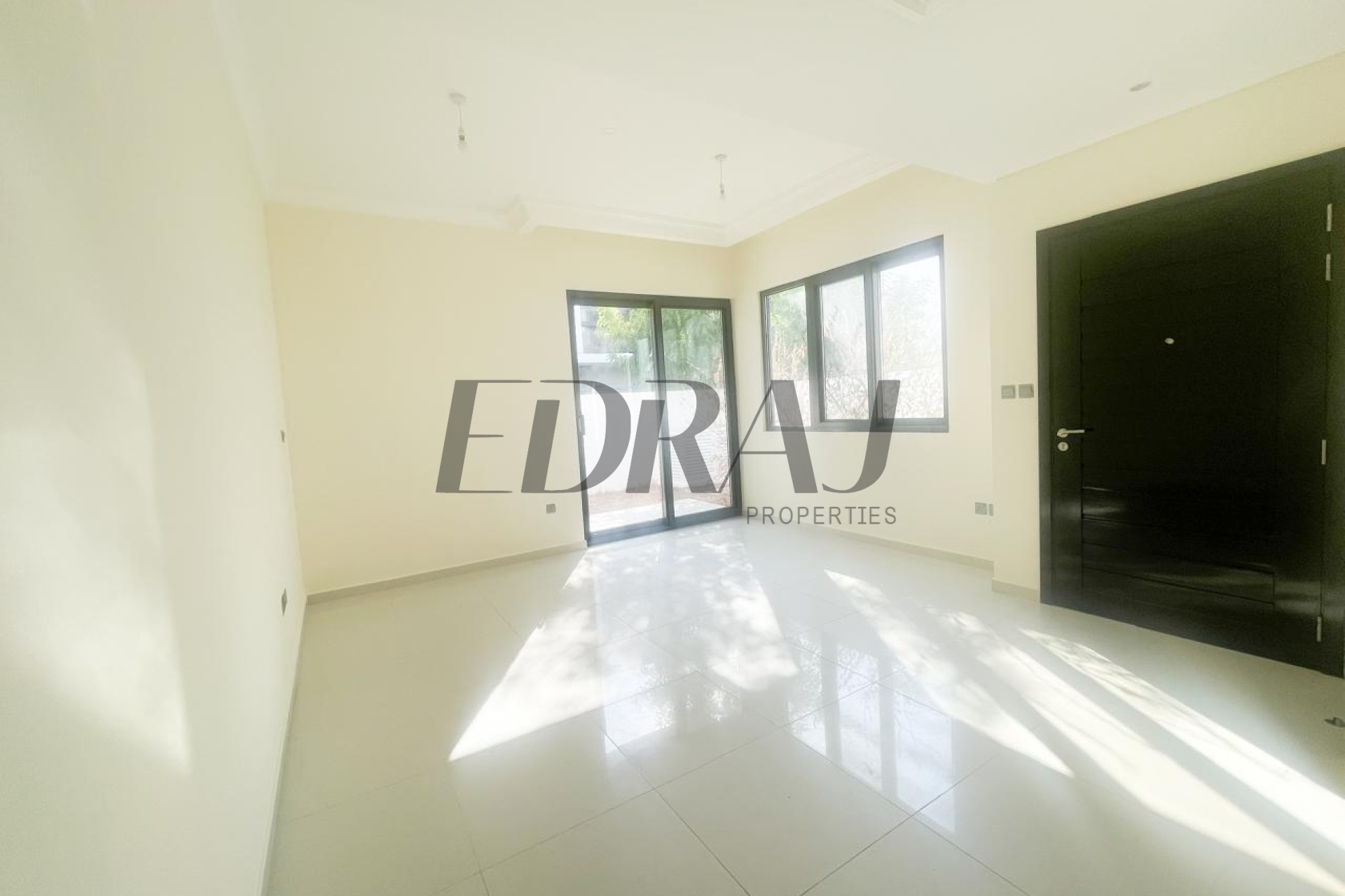 Negotiable | Corner Unit | 3 Master Room+Maid | Closed Kitchen