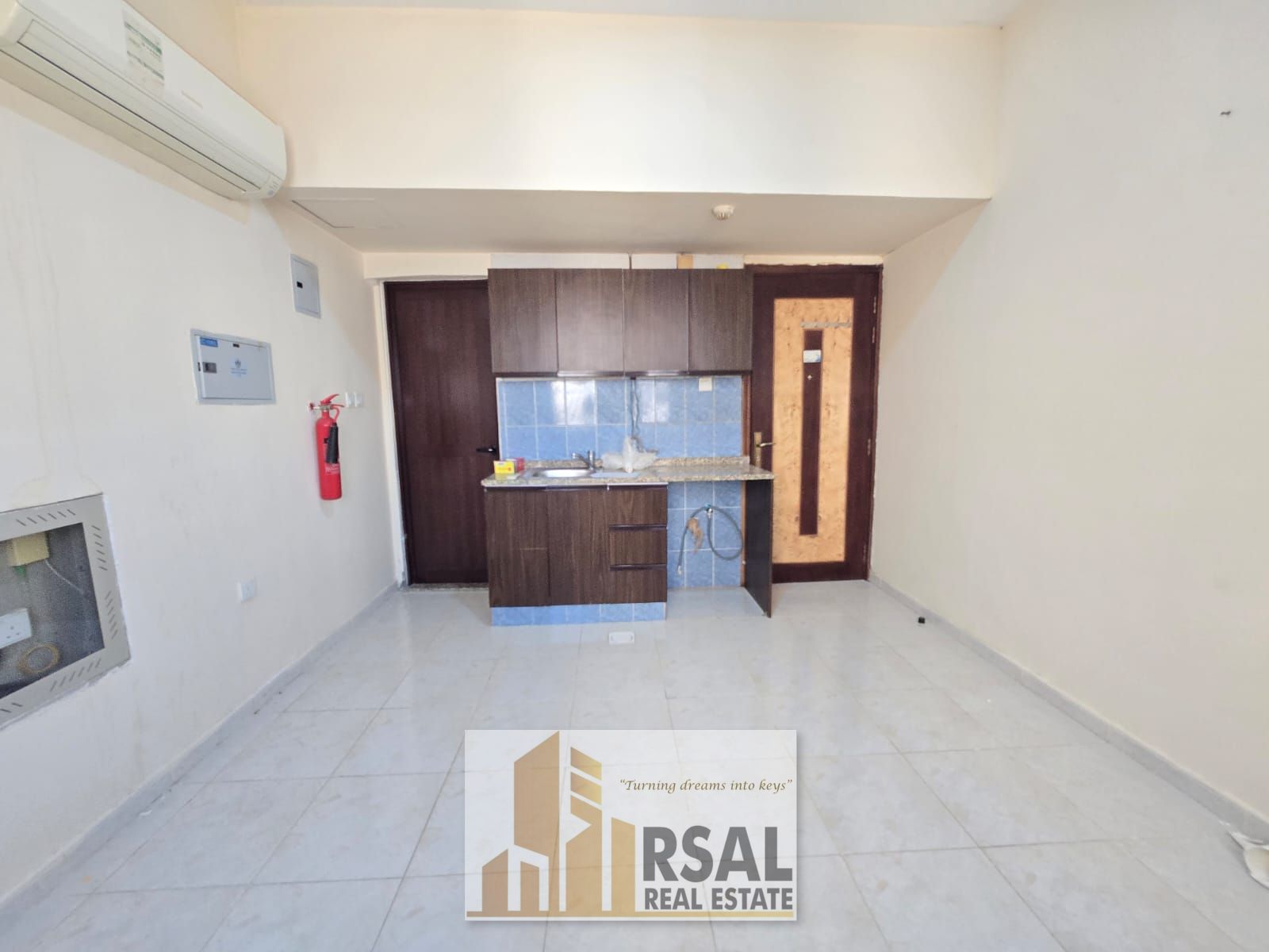 FAMILY STUDIO OFFER JUST 20K RENT READY FOR MOVING