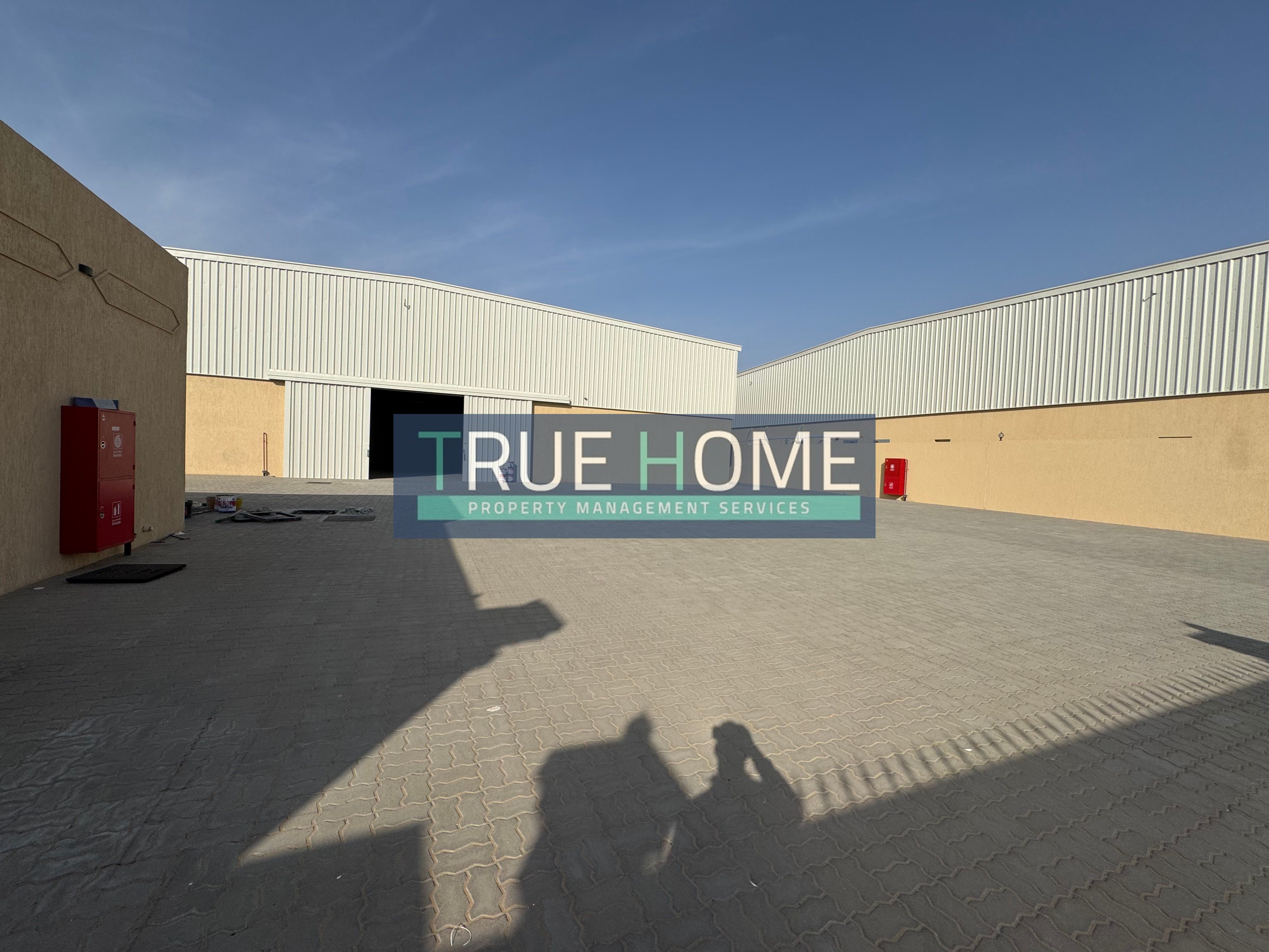 Warehouse with Yard for Rent – Al Sajaah Industrial Area