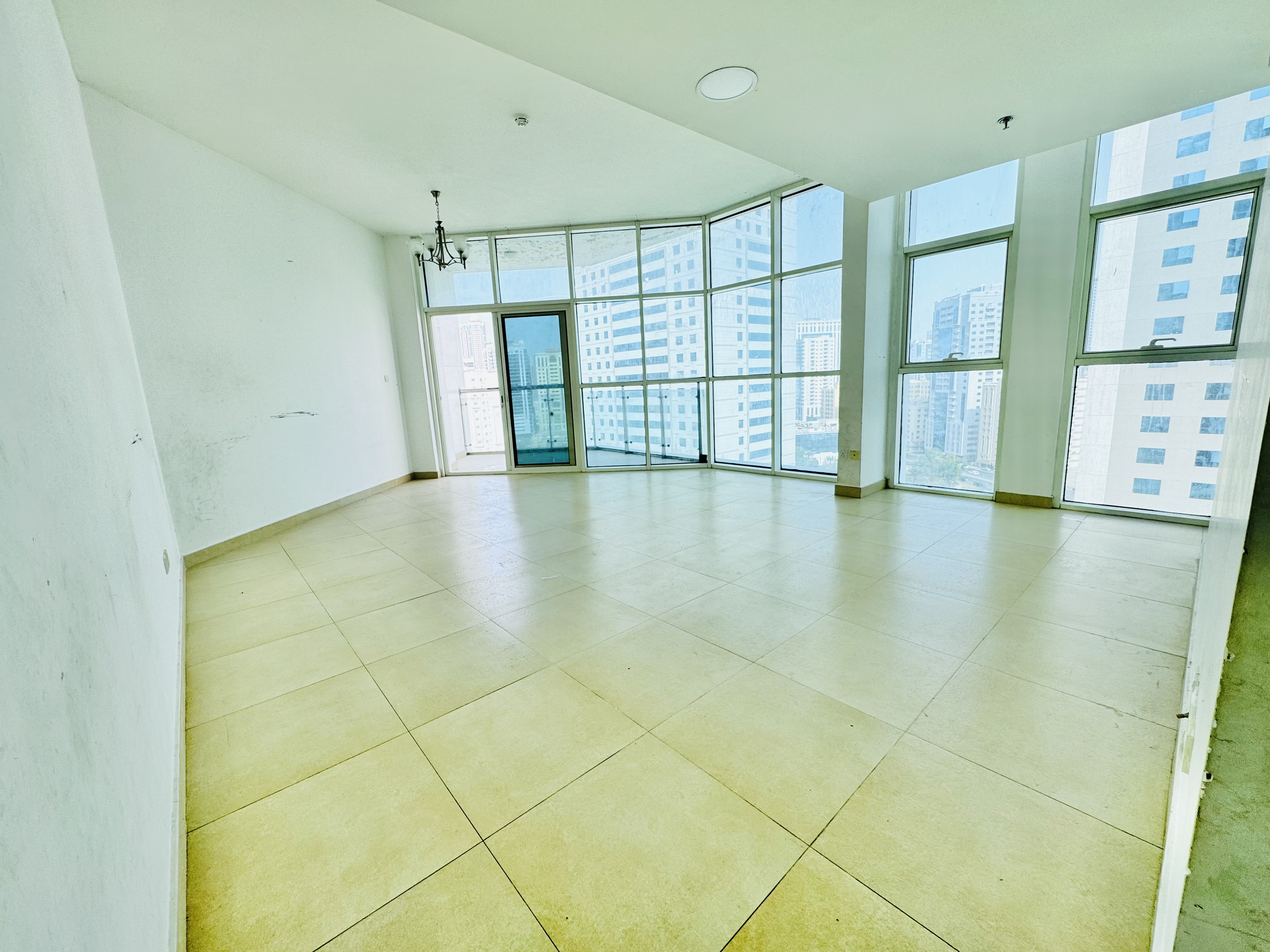 Huge 3-Bedrooms Apartment Available With Free Parking Close To Dubai Exit Al Taawun Sharjah…