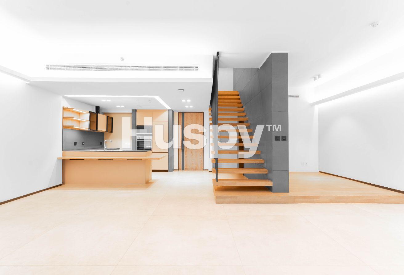 Duplex | Vacant | Private Garden