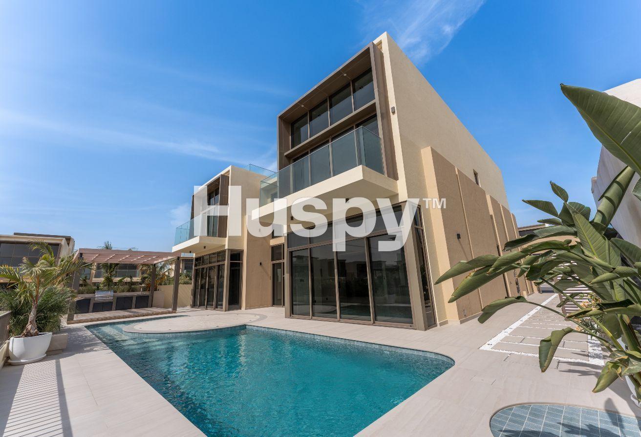 Private Pool | Corner Unit | Available Now