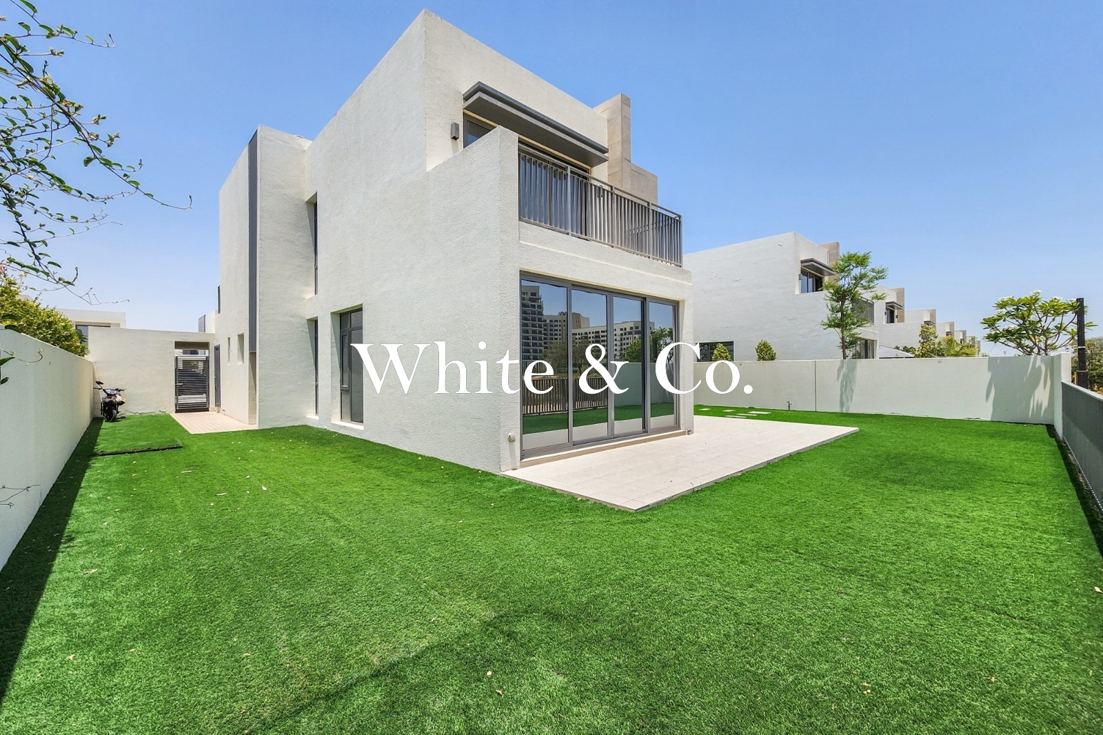 Luxury Villa | Landscaped | Chiller Free