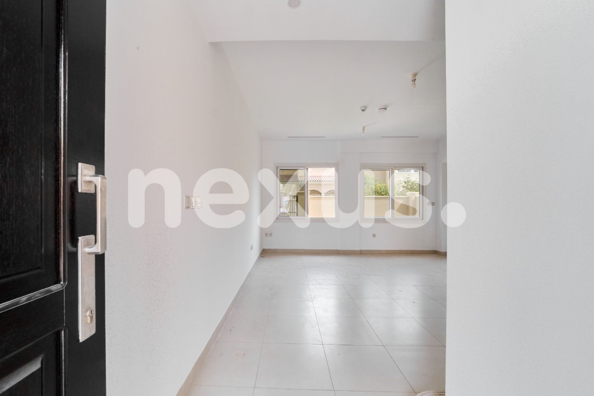 COMMUNITY VIEW | VACANT | UNFURNISHED