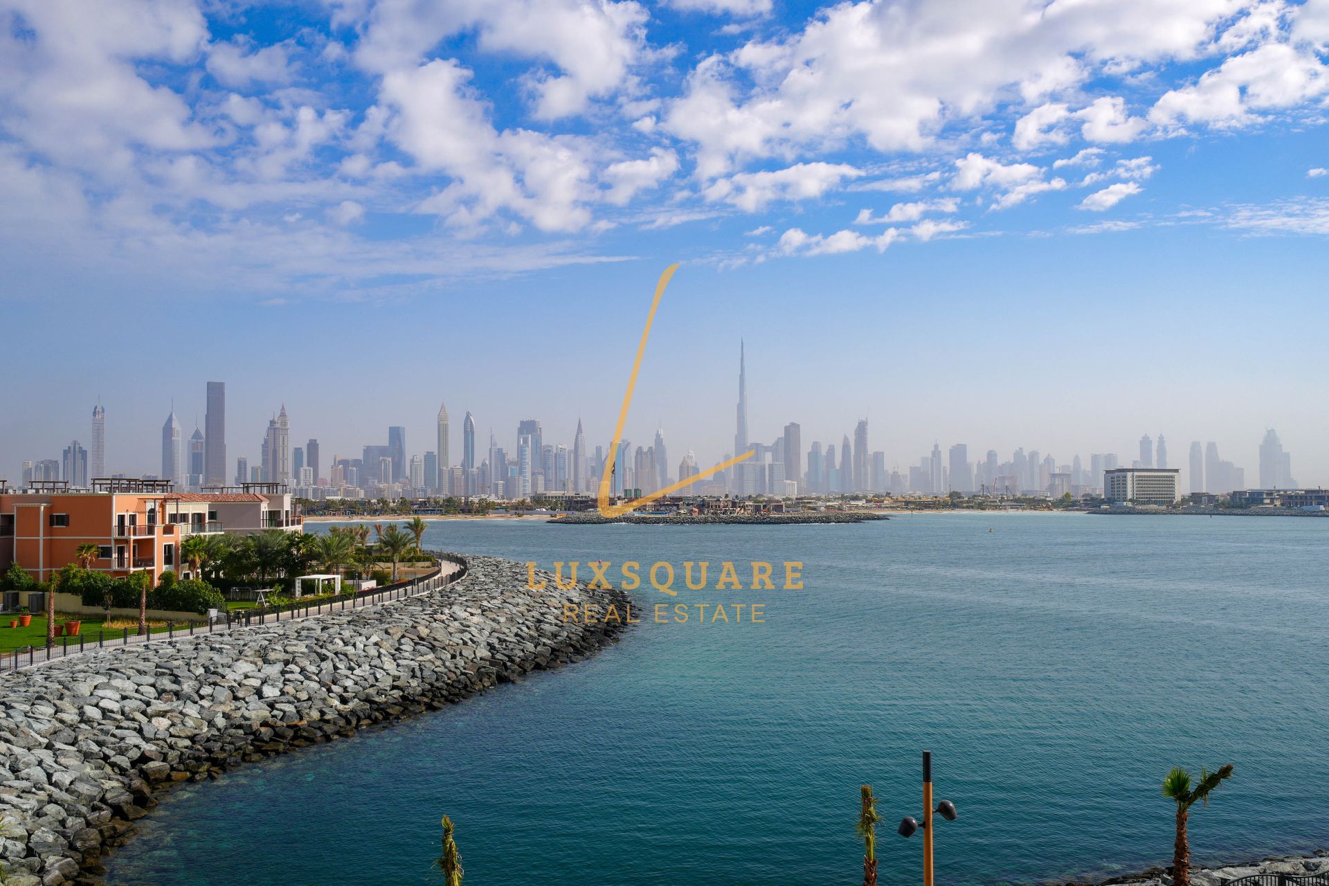 Stunning 2BR I Sea and Burj Skyline View I Bright