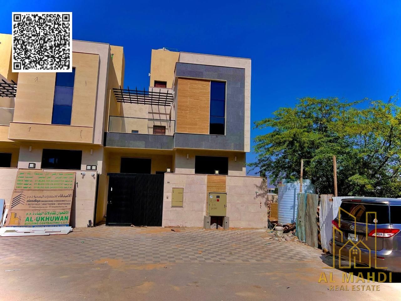 Freehold villas for all nationalities, including registration and ownership fees. Excellent location close to all services with a rooftop terrace.