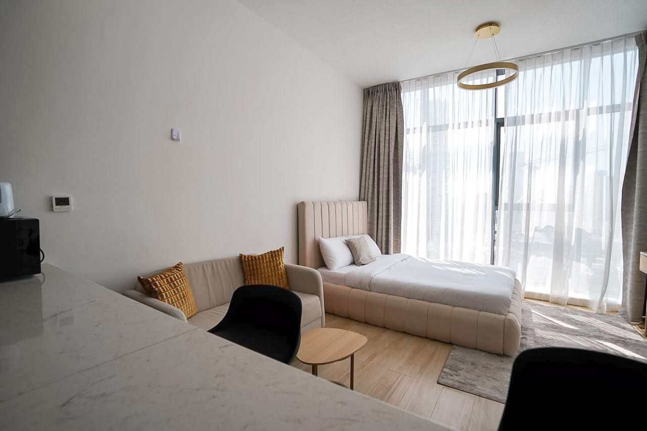 Fully Furnished | Bright Unit | JVC View