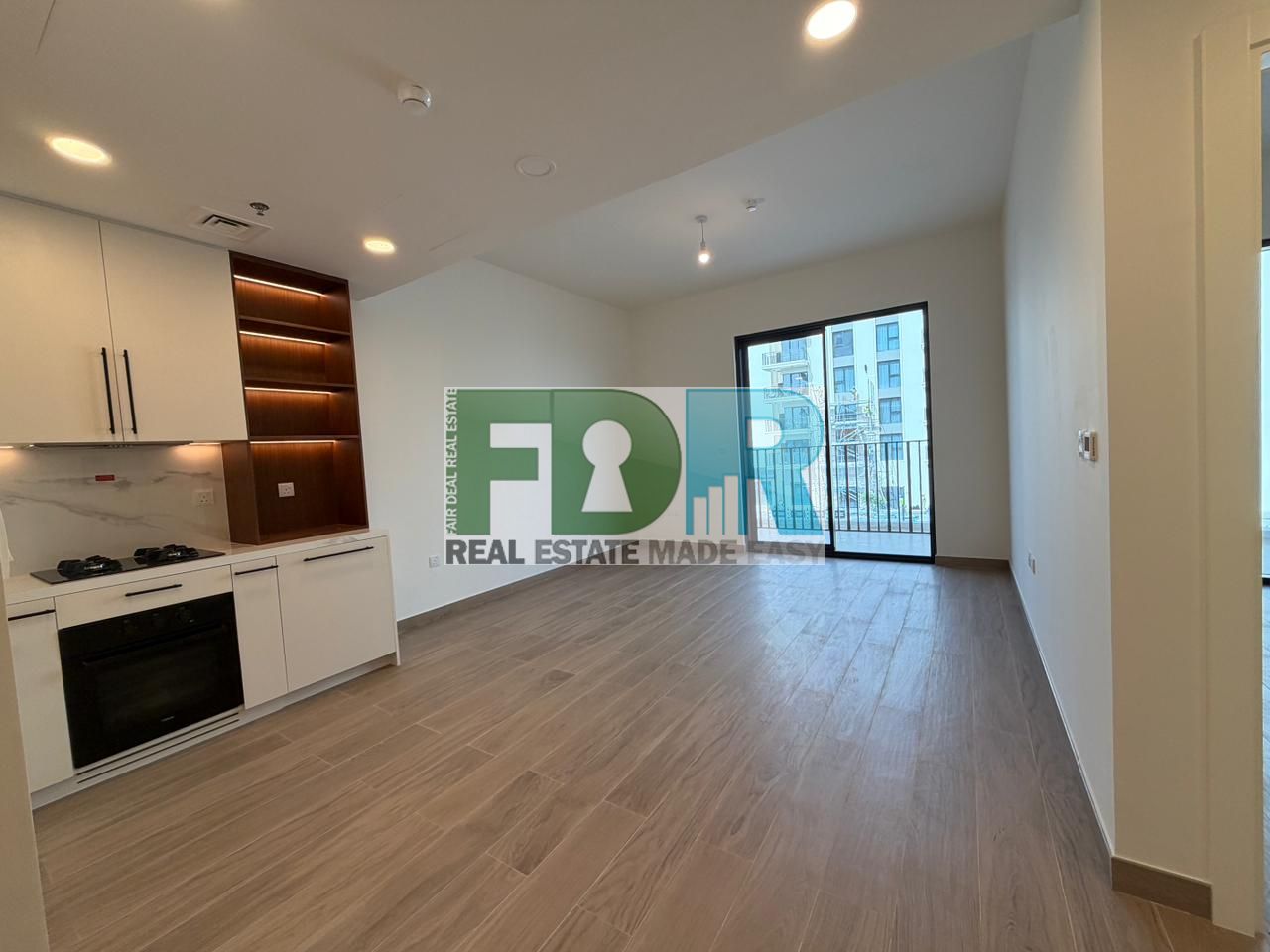 Modern Living| Friendly Community| Relaxing Place