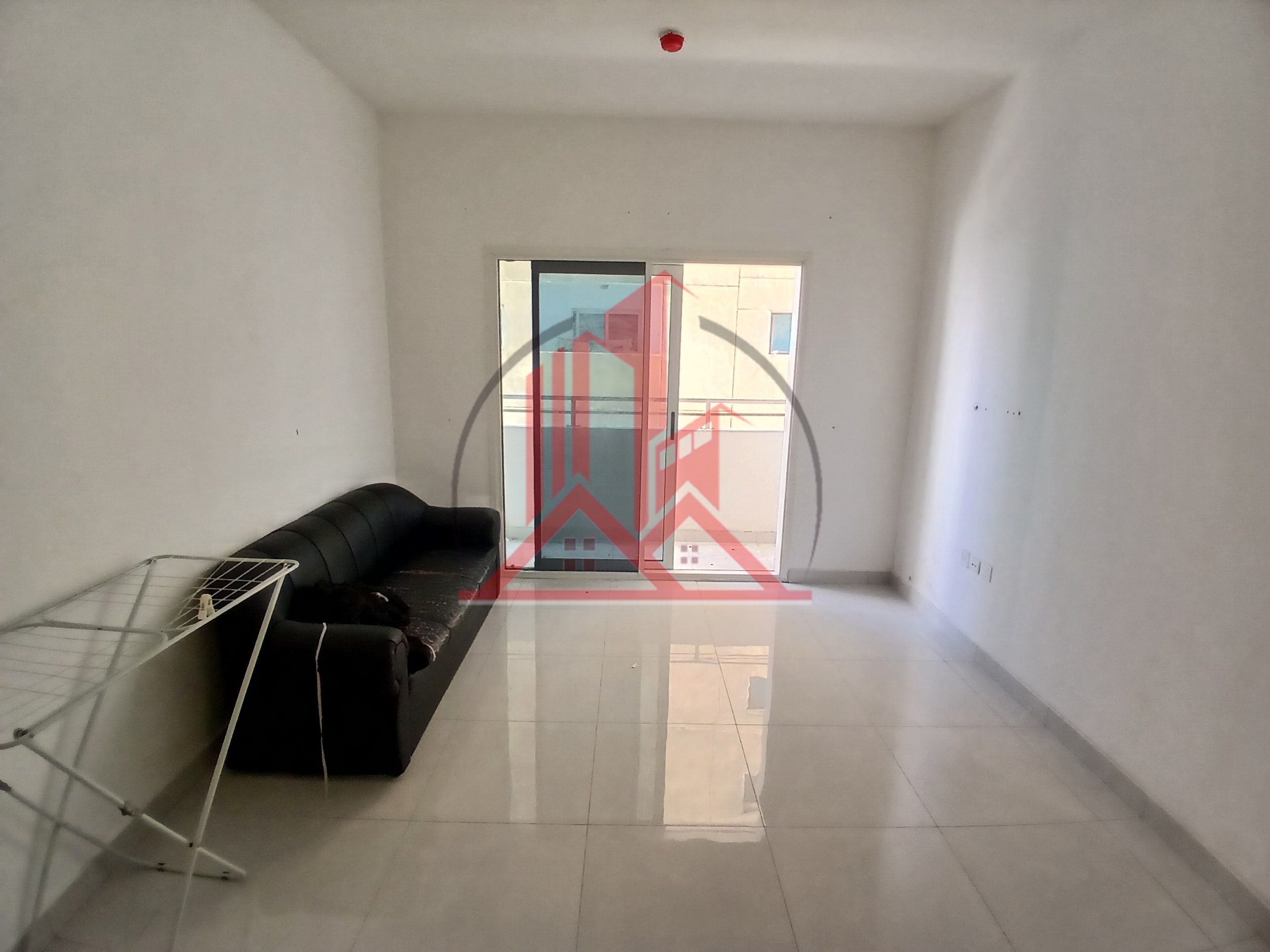 Well-Maintained Lavish 1 BHK for Rent in prime location